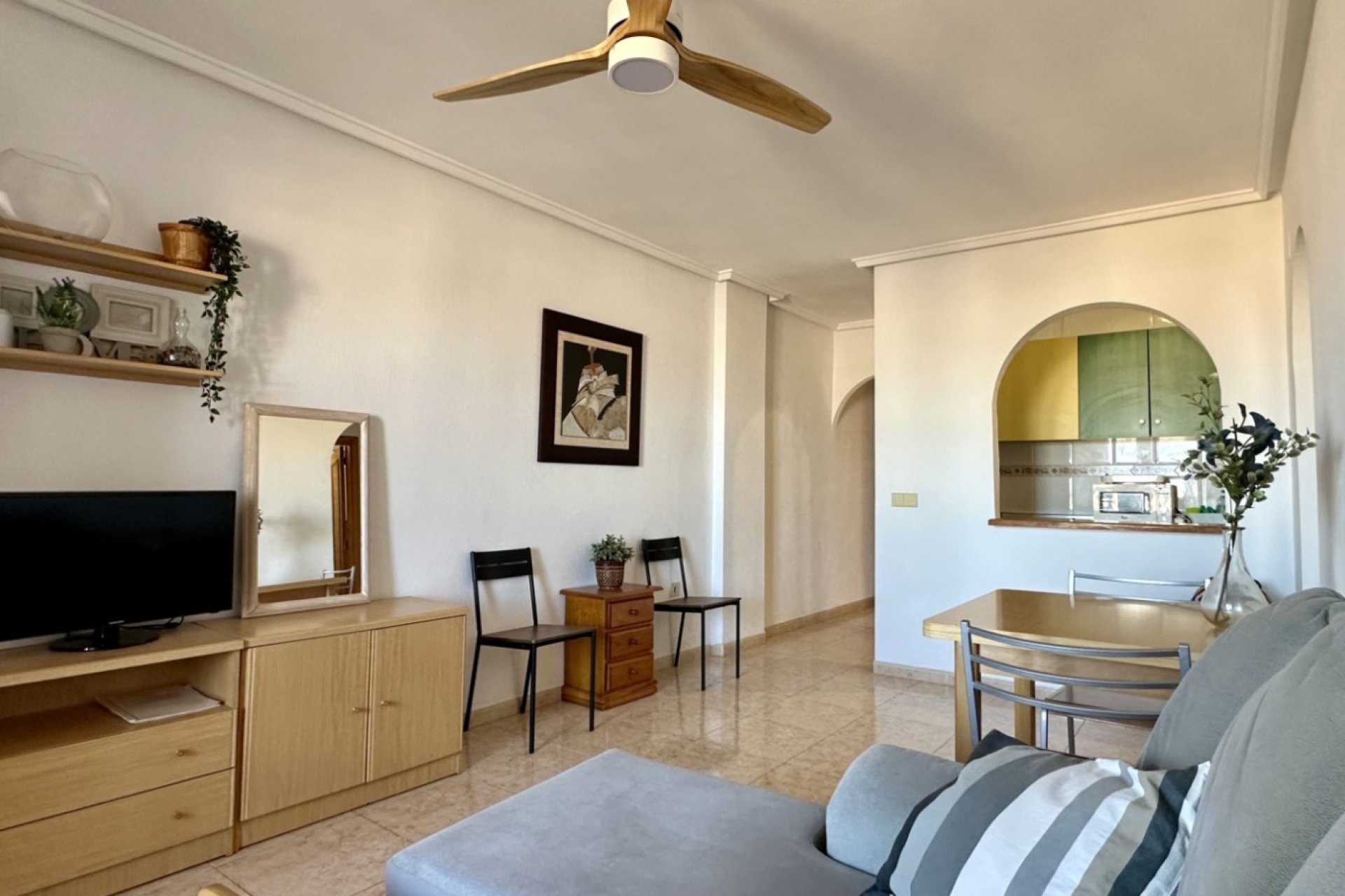 Reventa - Apartamento / piso -
Torrevieja - Torrevieja - Centre