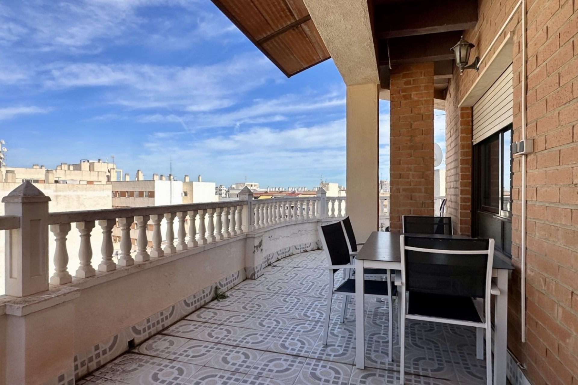 Reventa - Apartamento / piso -
Torrevieja - Torrevieja - Centre