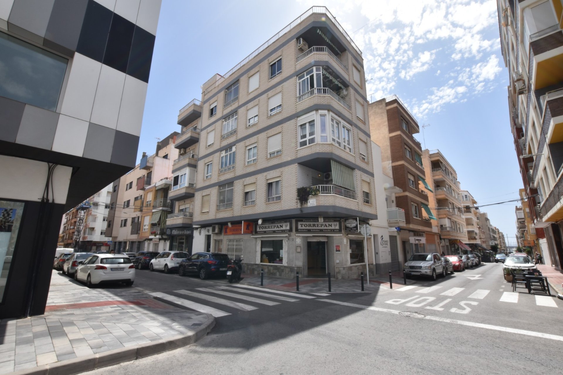 Reventa - Apartamento / piso -
Torrevieja - Torrevieja - Centre