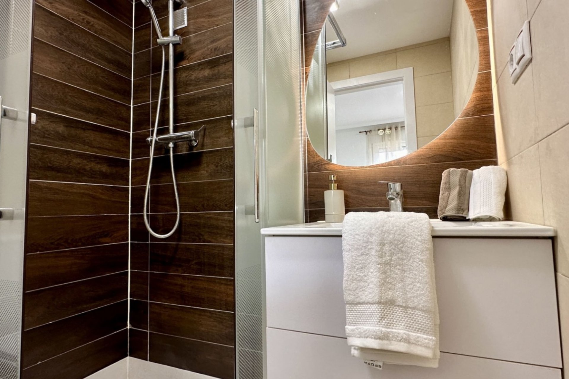 Reventa - Apartamento / piso -
Torrevieja - Torrevieja - Centre