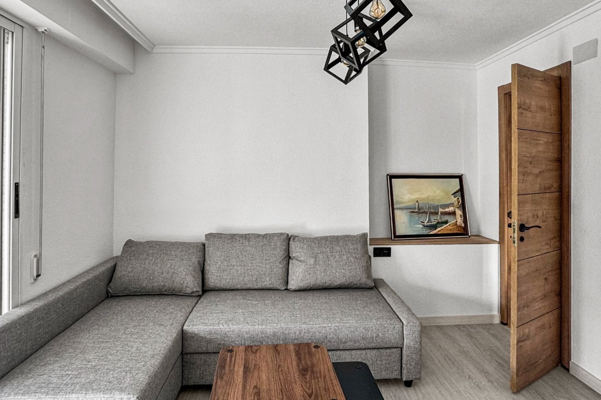 Reventa - Apartamento / piso -
Torrevieja - Torrevieja - Centre