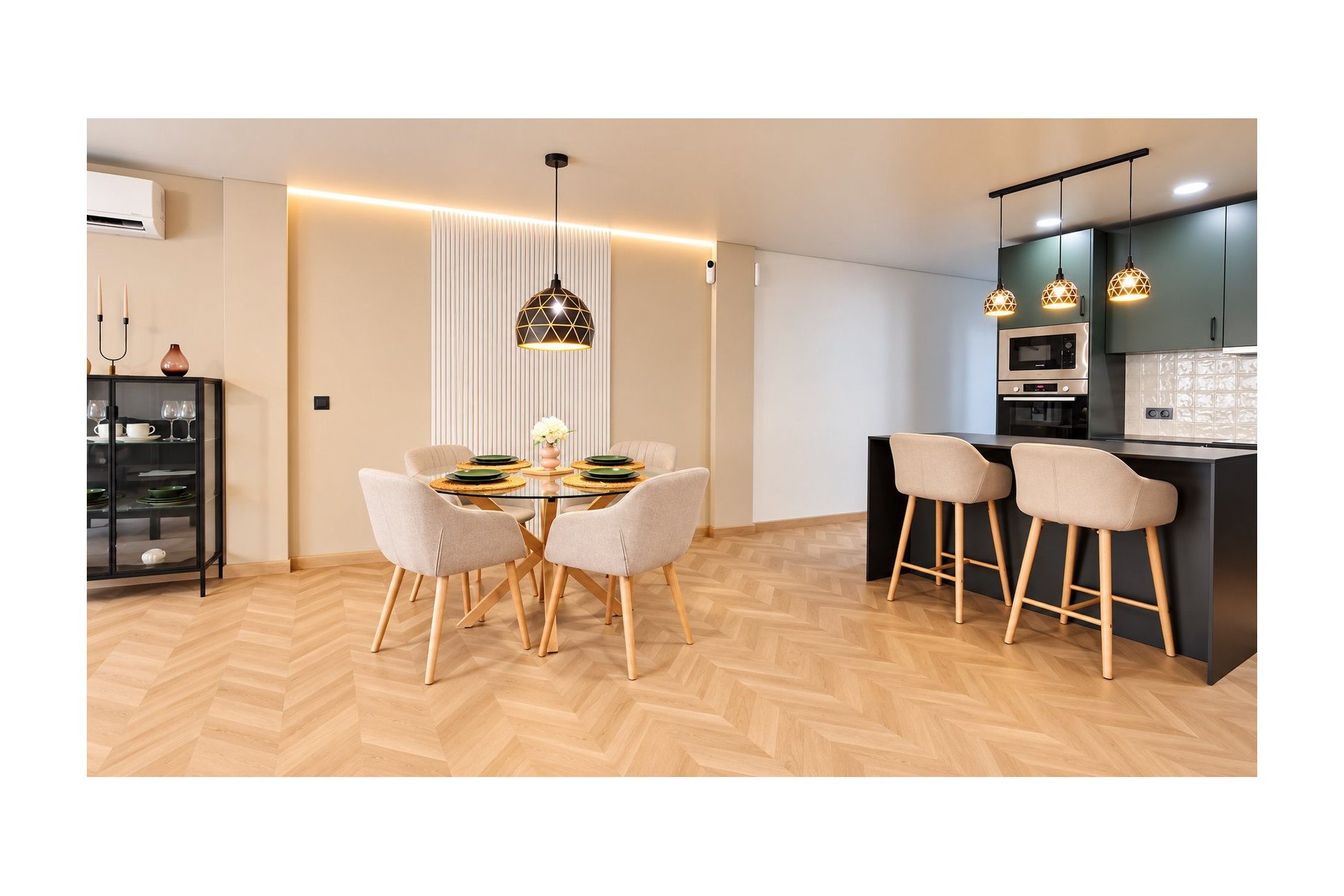 Reventa - Apartamento / piso -
Torrevieja - Torrevieja - Centre