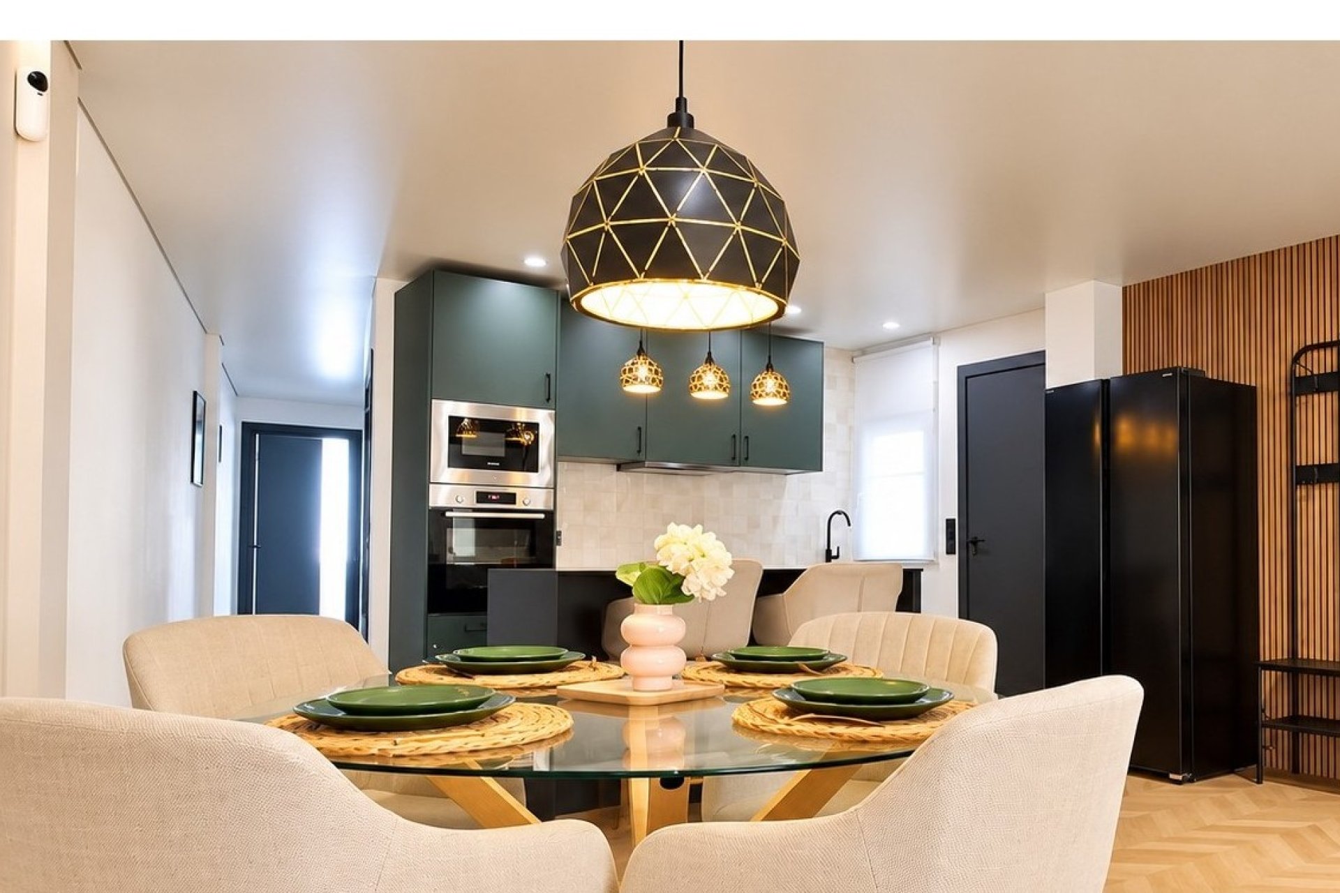 Reventa - Apartamento / piso -
Torrevieja - Torrevieja - Centre