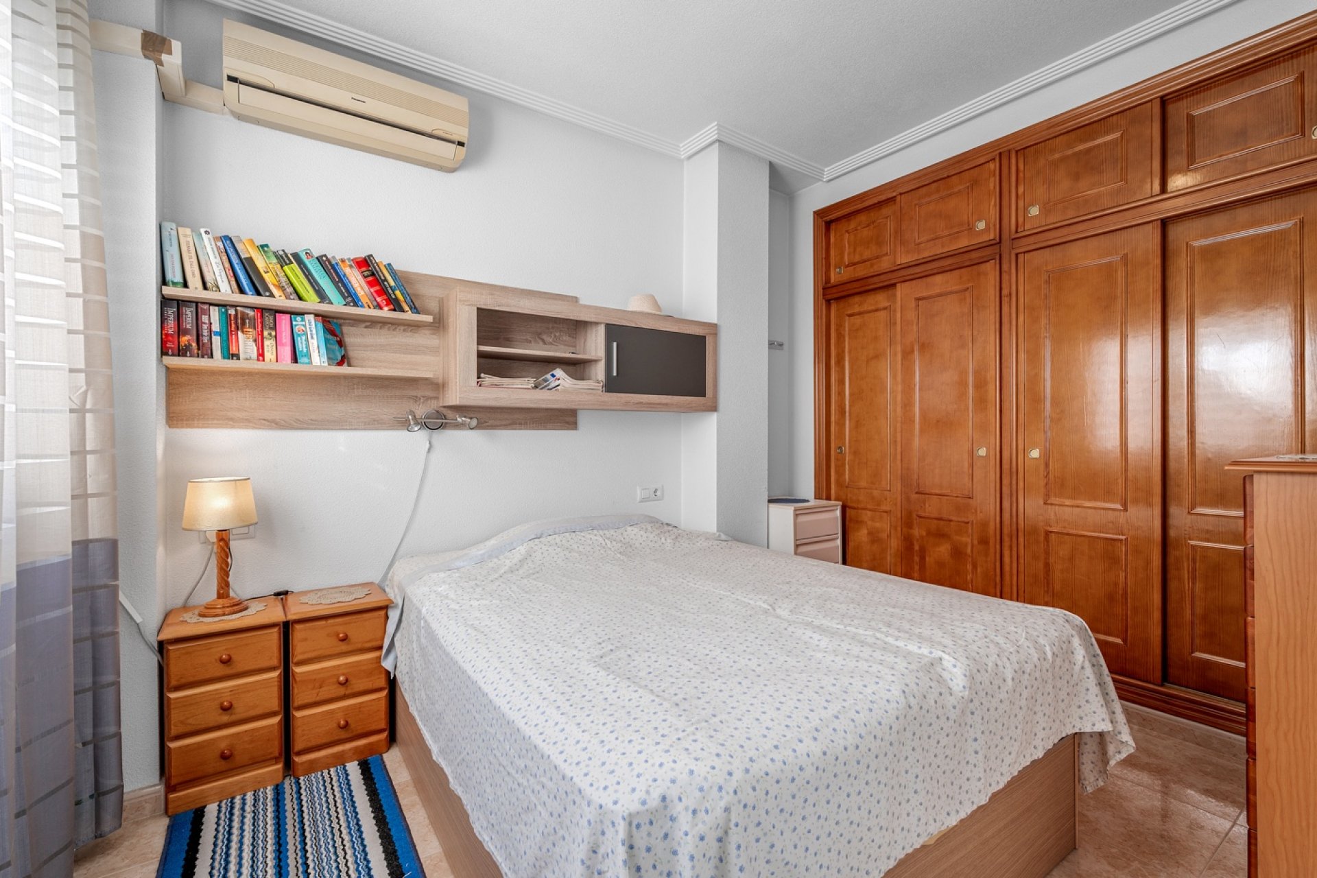 Reventa - Apartamento / piso -
Torrevieja - Torrevieja - Centre