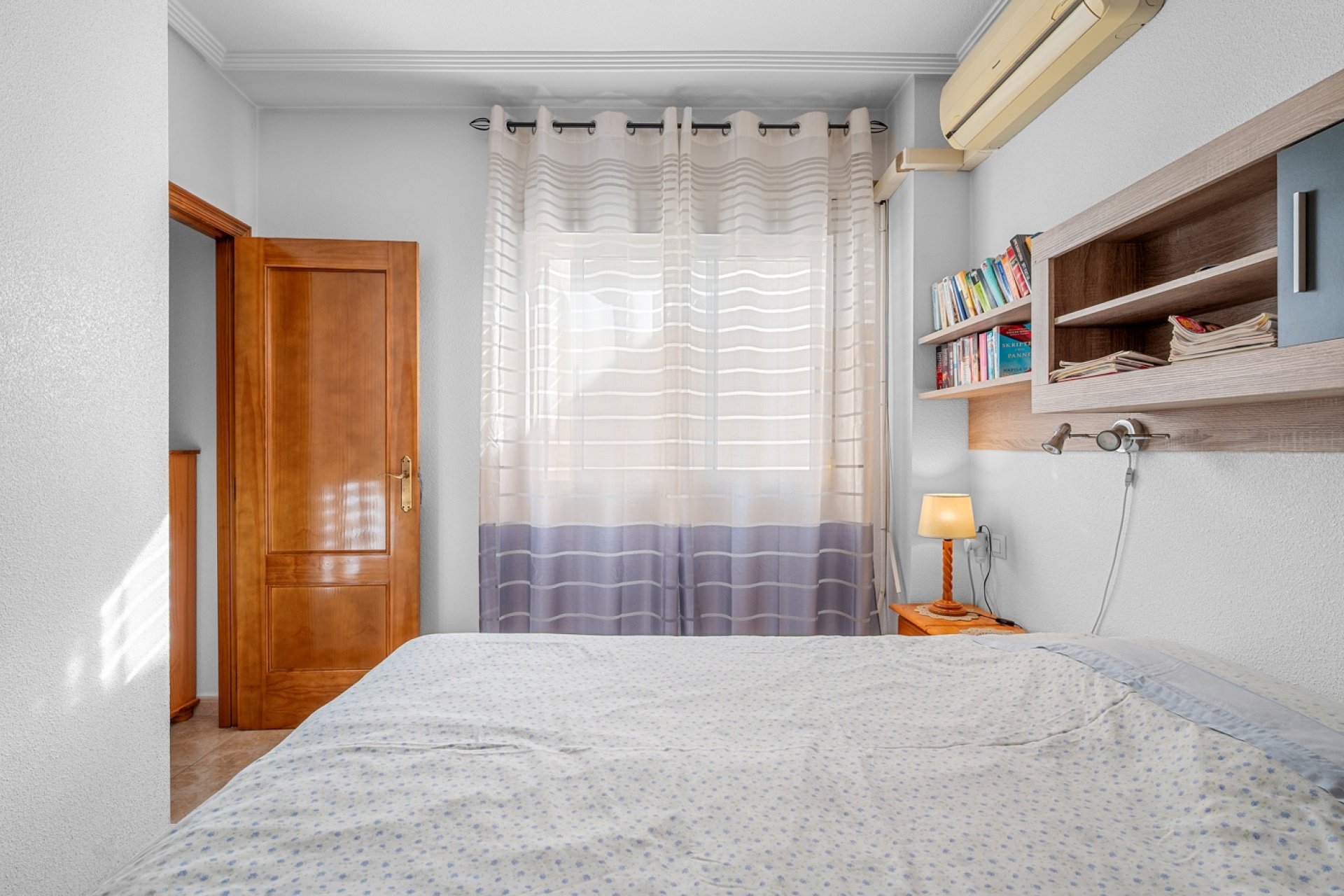 Reventa - Apartamento / piso -
Torrevieja - Torrevieja - Centre