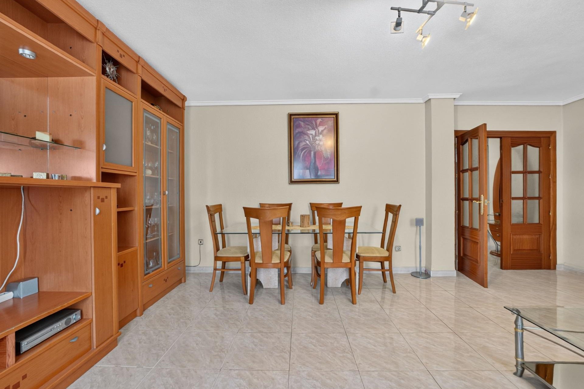 Reventa - Apartamento / piso -
Torrevieja - Torrevieja - Centre