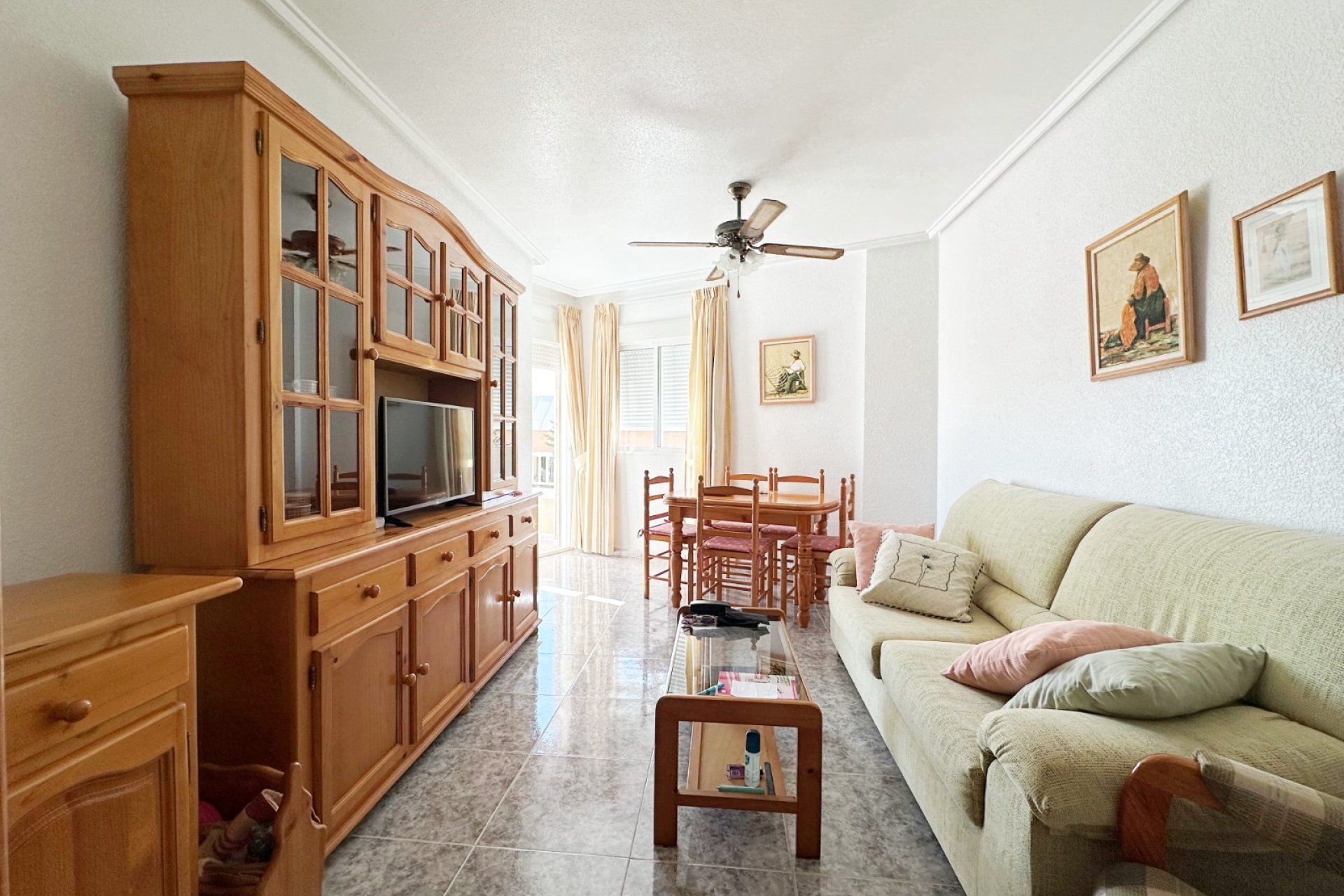Reventa - Apartamento / piso -
Torrevieja - Torrevieja - Centre