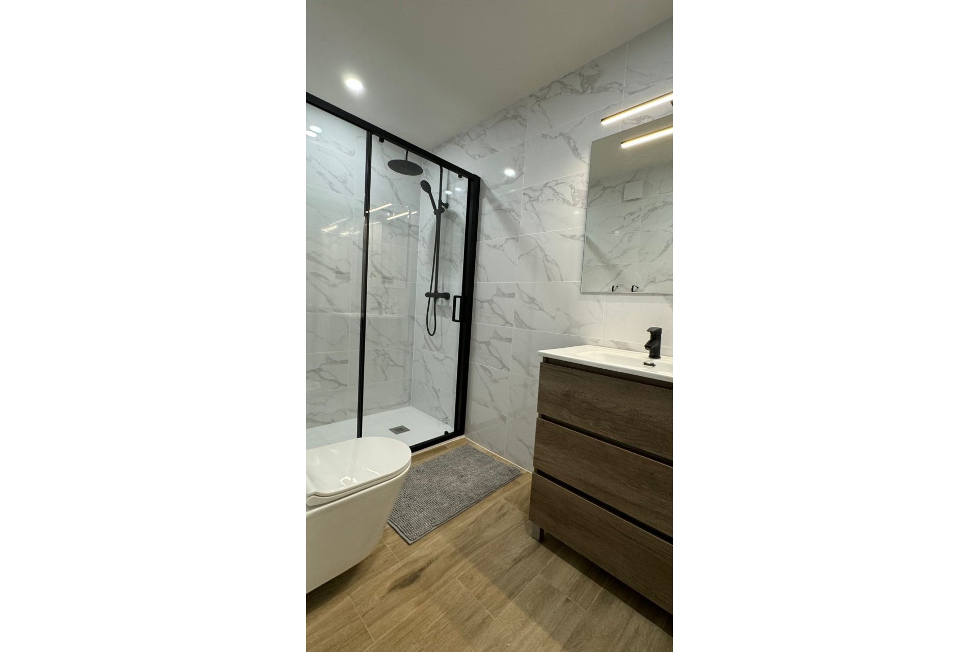 Reventa - Apartamento / piso -
Torrevieja