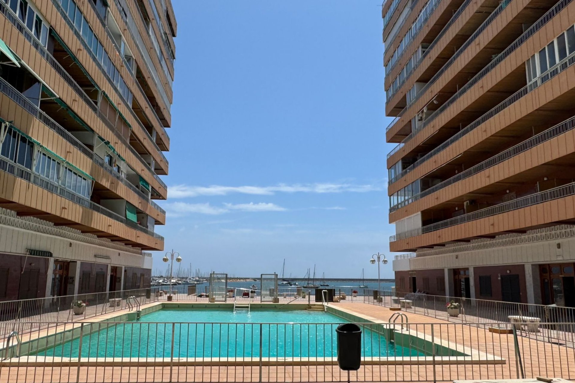 Reventa - Apartamento / piso -
Torrevieja