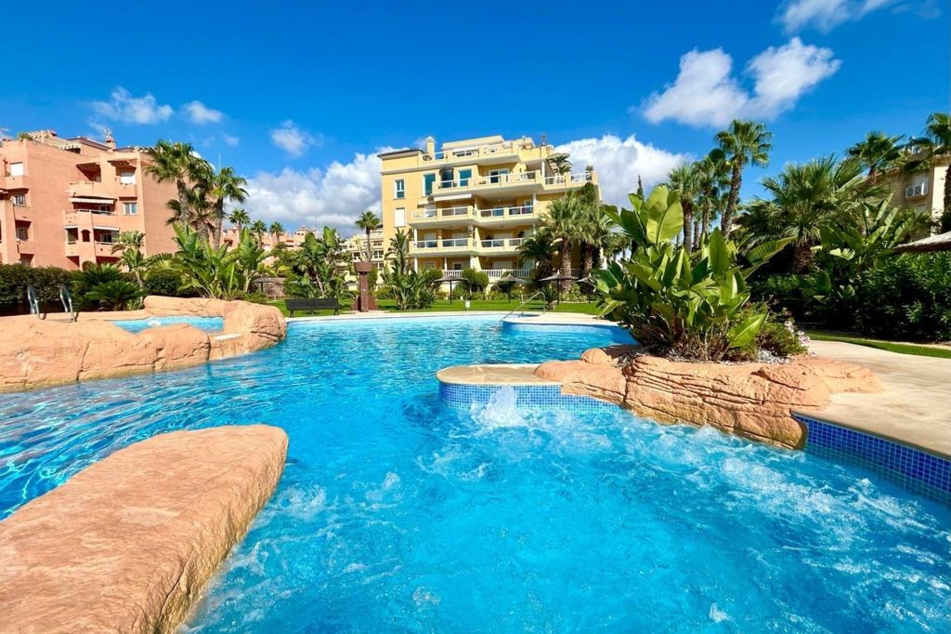 Reventa - Ático -
Dehesa de campoamor - Campoamor