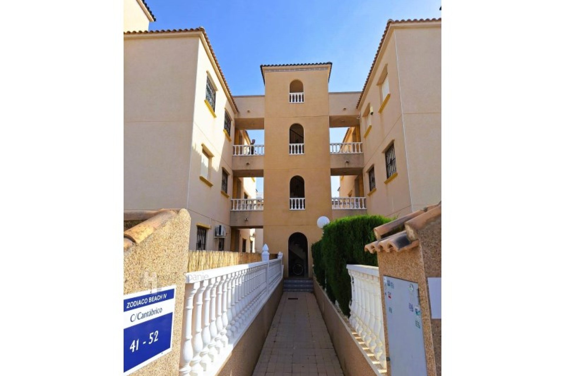 Reventa - Ático -
Orihuela Costa - Orihuela