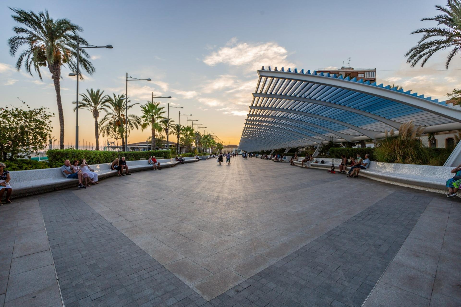 Reventa - Ático -
Torrevieja - Estacion de autobuses