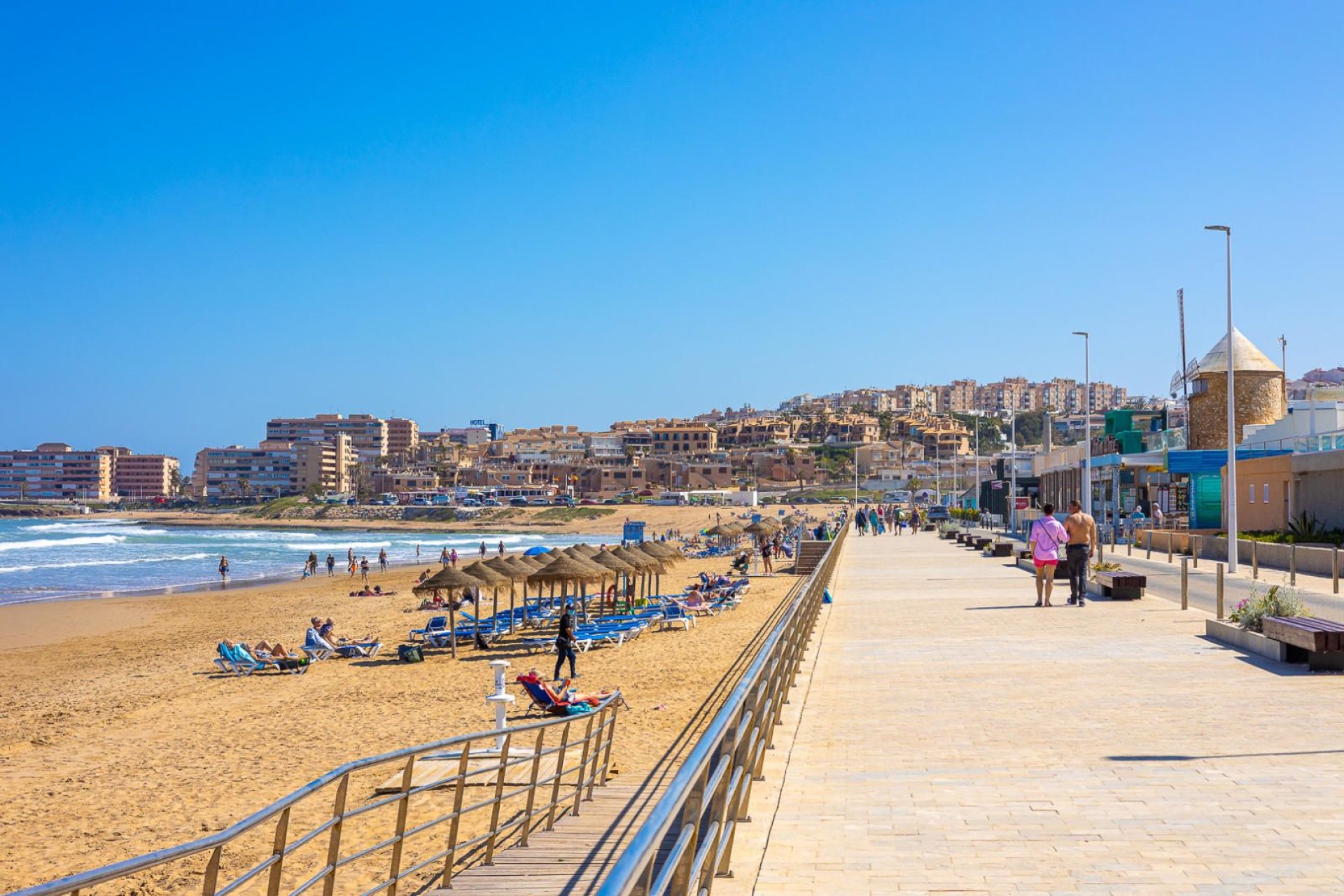 Reventa - Ático -
Torrevieja - La Mata
