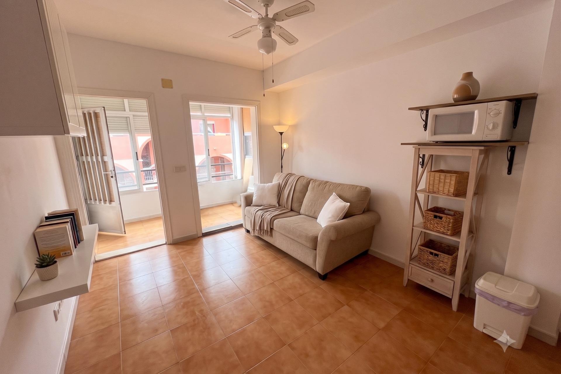 Reventa - Ático -
Torrevieja - La Mata