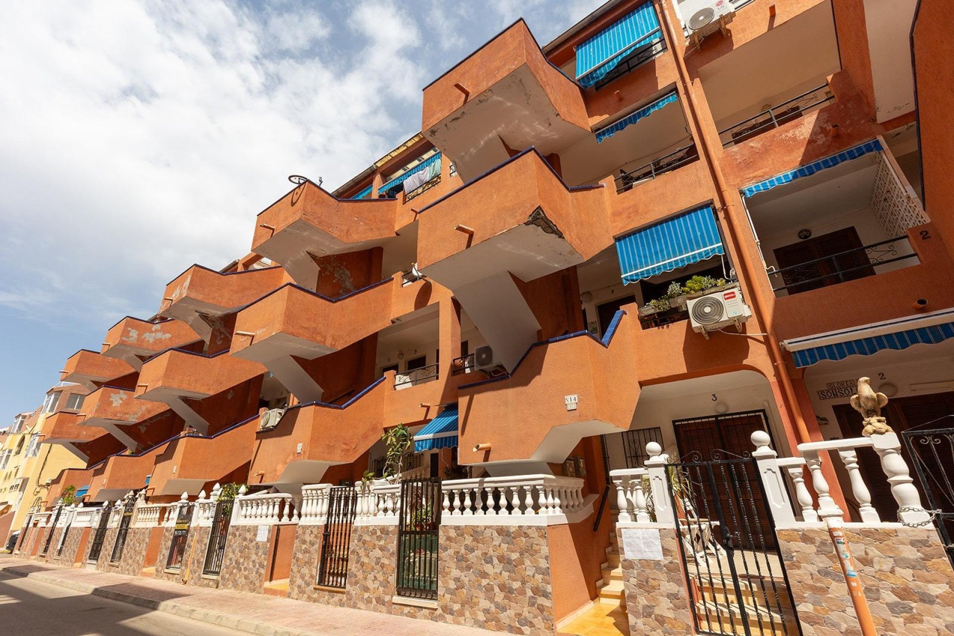 Reventa - Ático -
Torrevieja - La Mata
