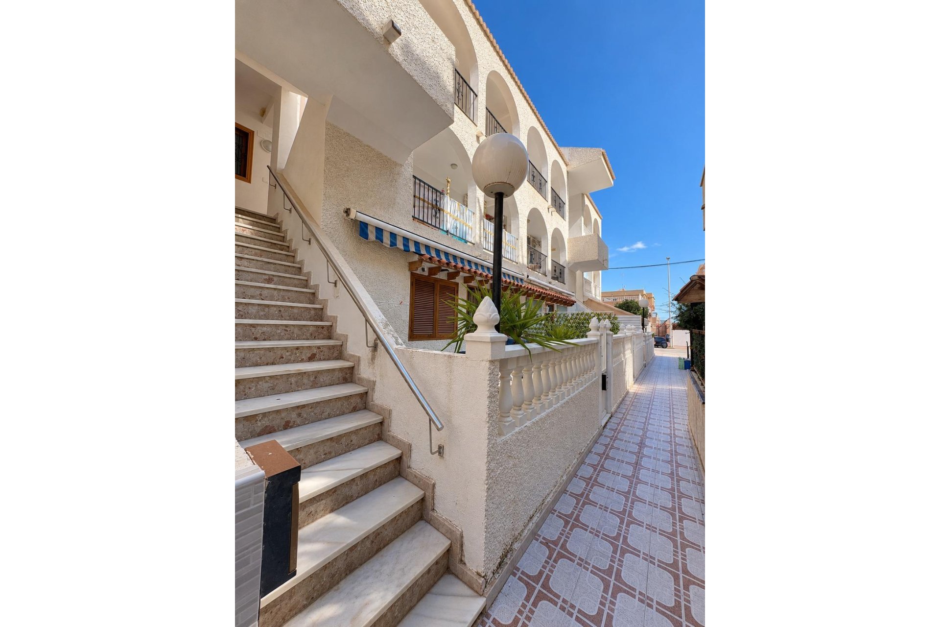 Reventa - Ático -
Torrevieja - La Mata