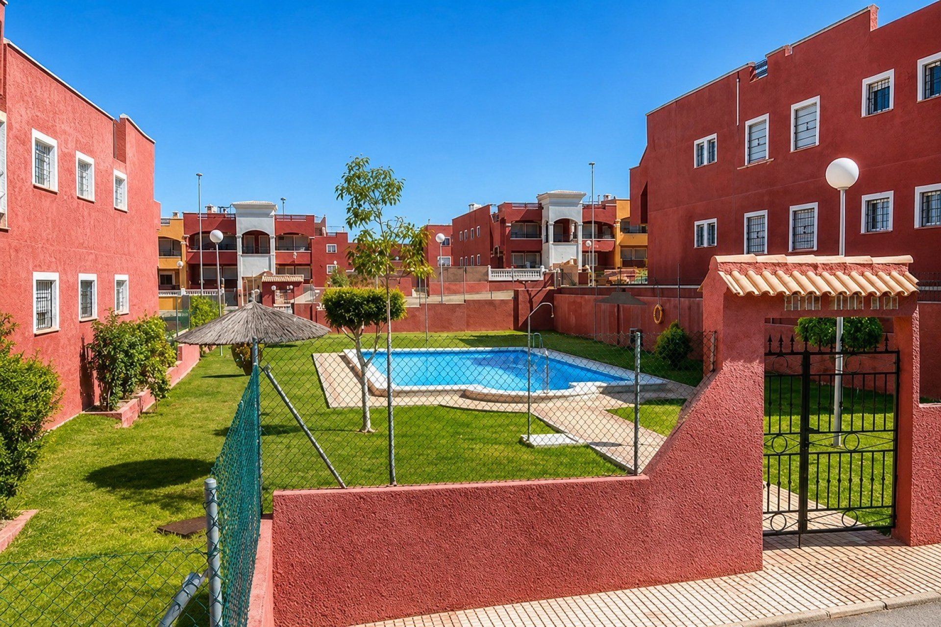 Reventa - Bungalow -
Los Altos - Dream Hills - Dream Hills 2
