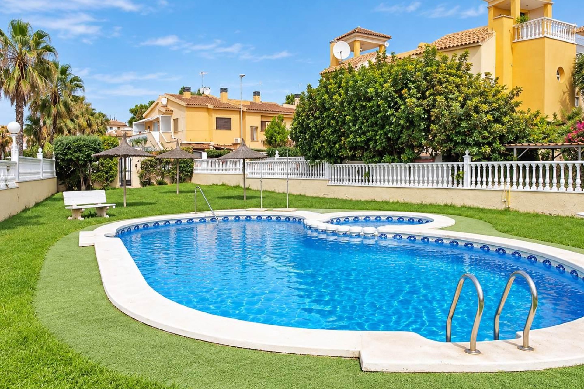 Reventa - Bungalow -
Orihuela Costa - Lomas de Cabo Roig