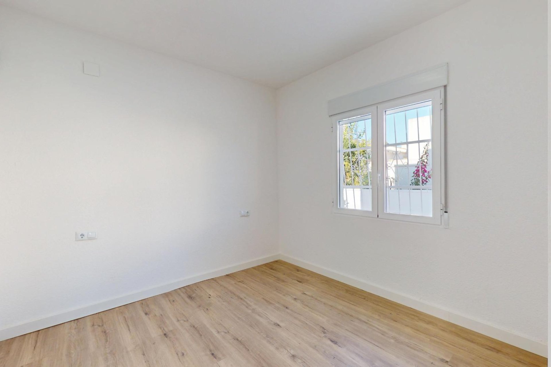 Reventa - Bungalow -
San Miguel de Salinas - BLUE LAGOON