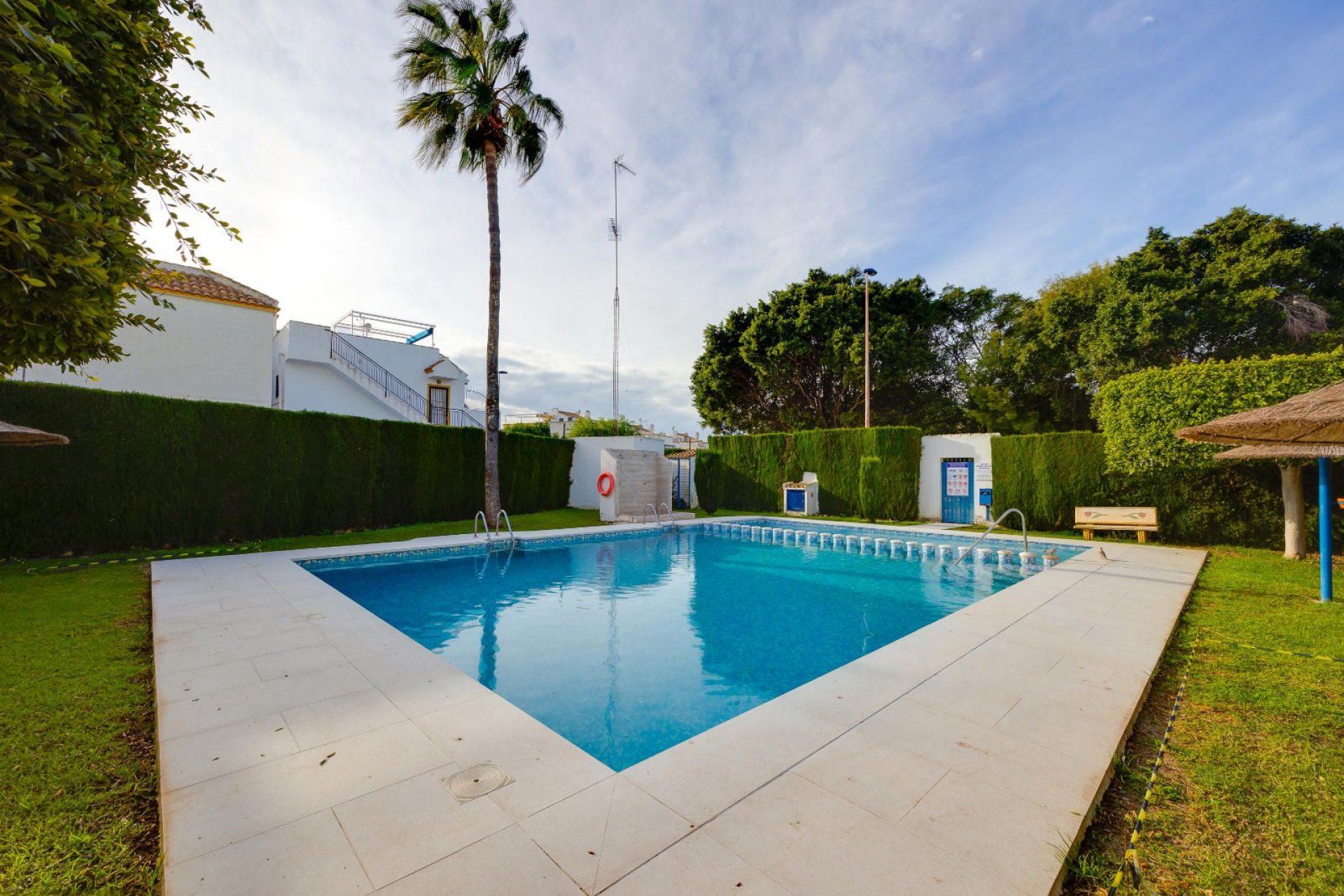 Reventa - Bungalow -
Torrevieja - Carrefour