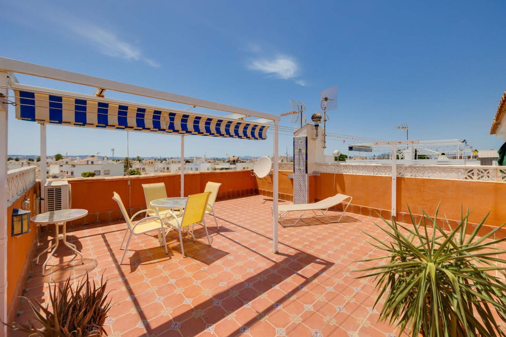Reventa - Bungalow -
Torrevieja - Carrefour