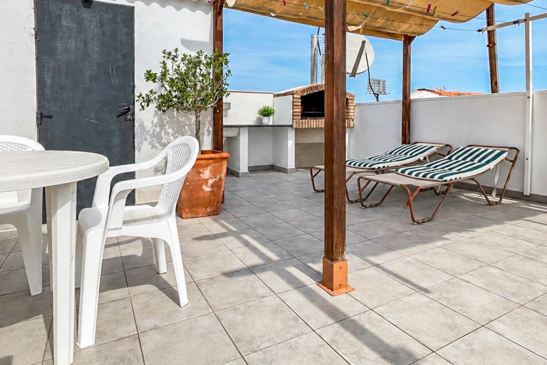 Reventa - Bungalow -
Torrevieja - La Siesta - El Salado -  Torreta