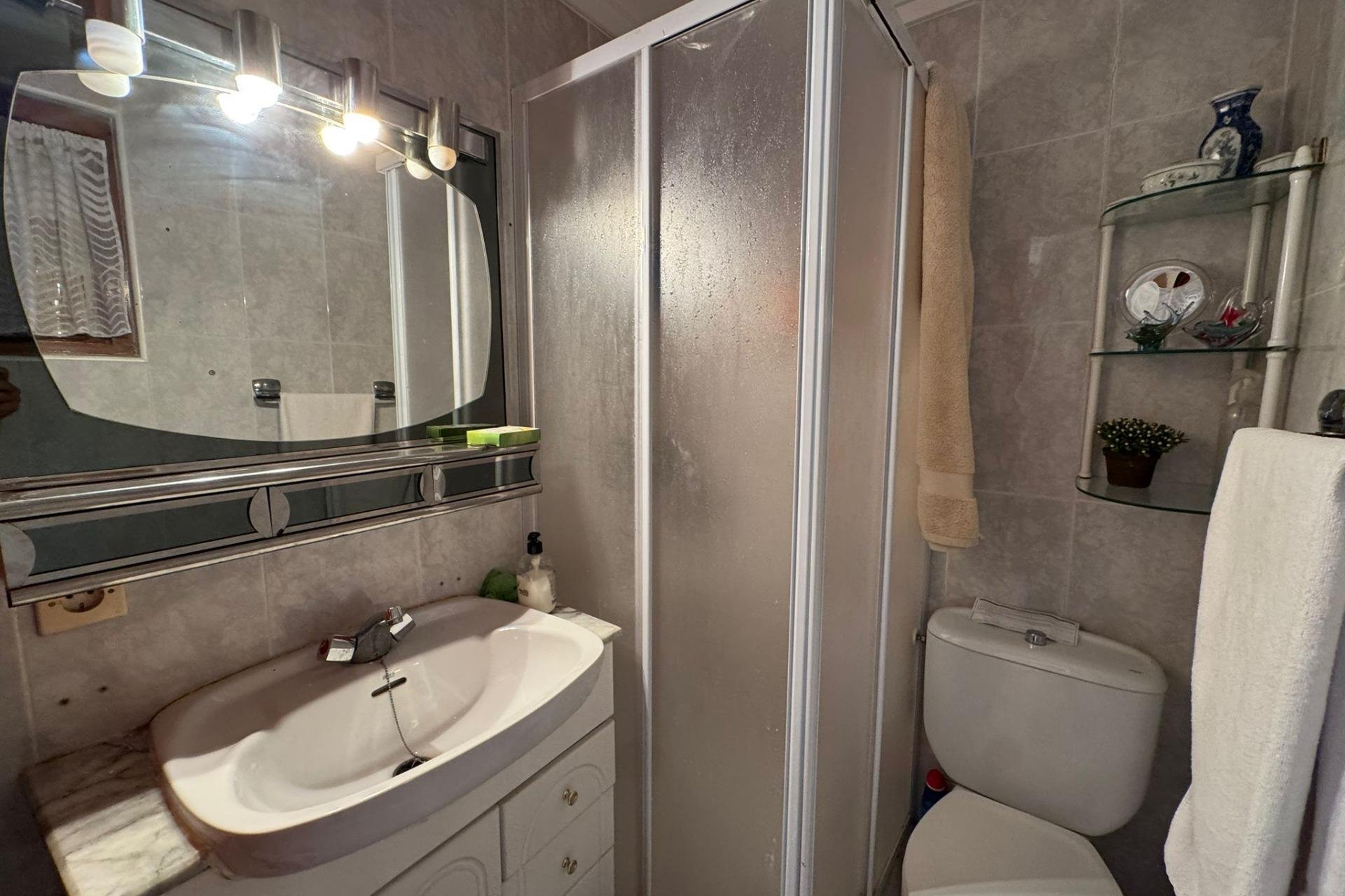 Reventa - Bungalow -
Torrevieja - Playa de los Naufragos
