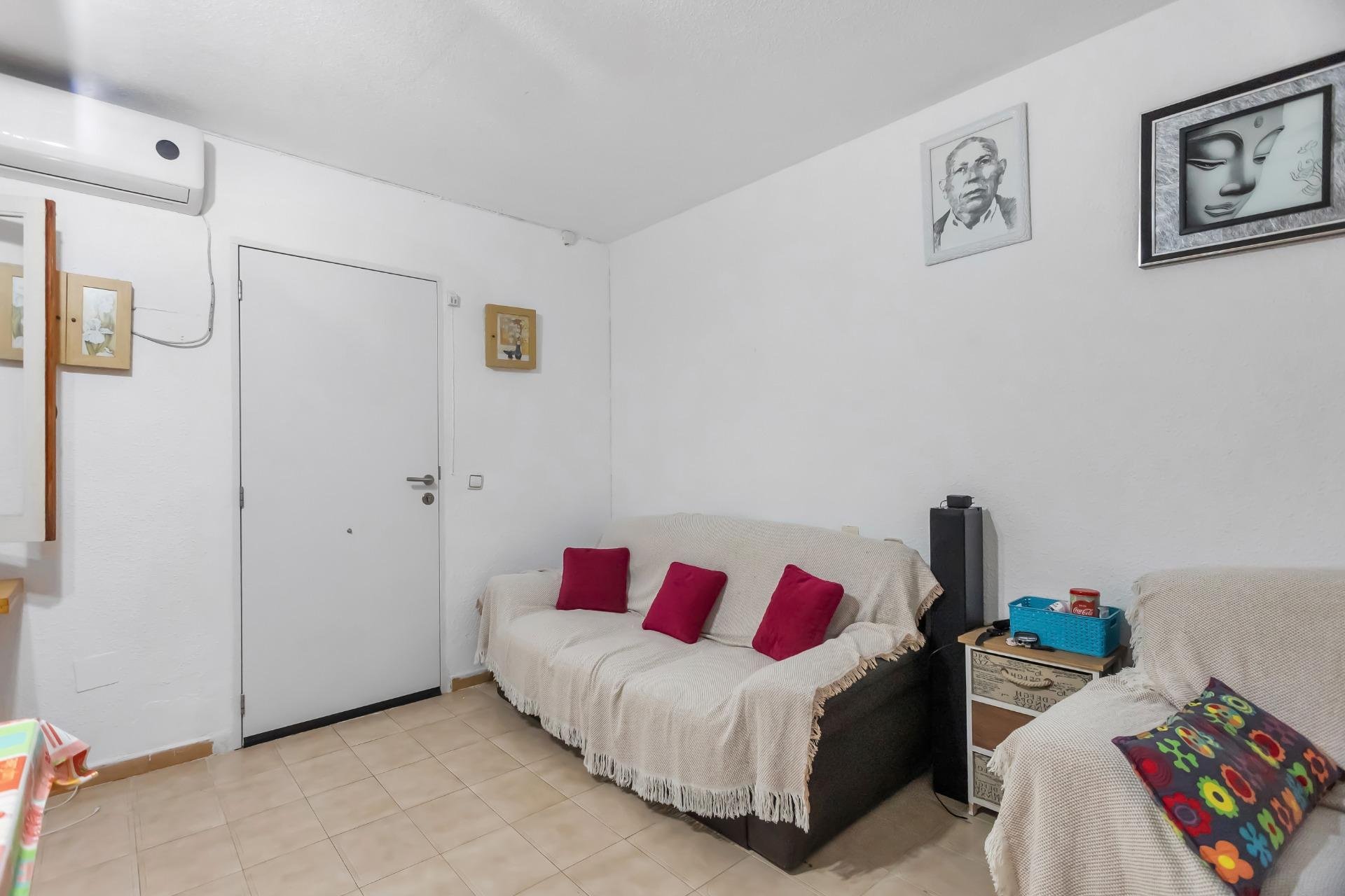 Reventa - Bungalow -
Torrevieja - Playa de los Naufragos