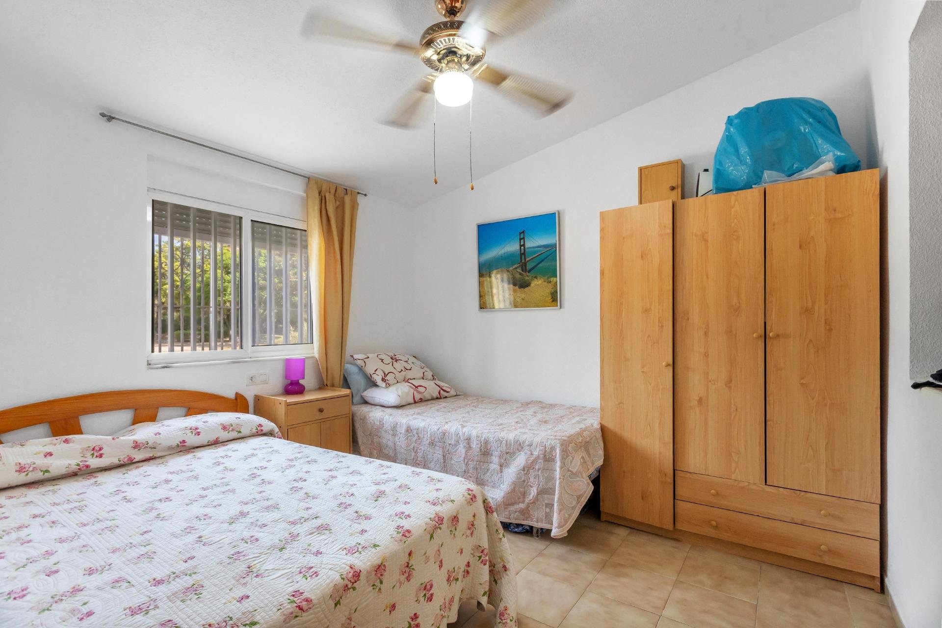 Reventa - Bungalow -
Torrevieja - Playa de los Naufragos