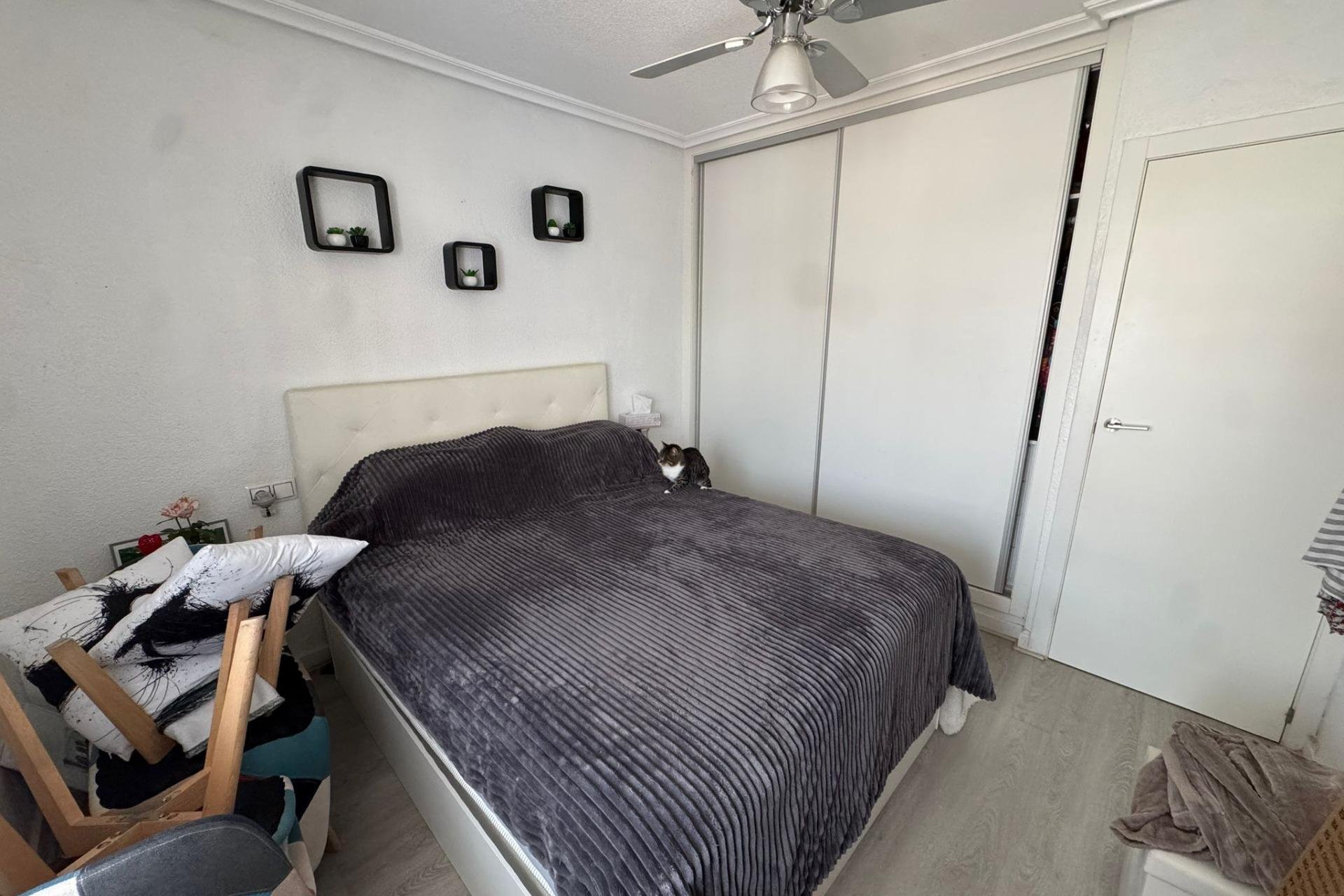 Reventa - Bungalow -
Torrevieja - Torretas -La Siesta - El Limonar