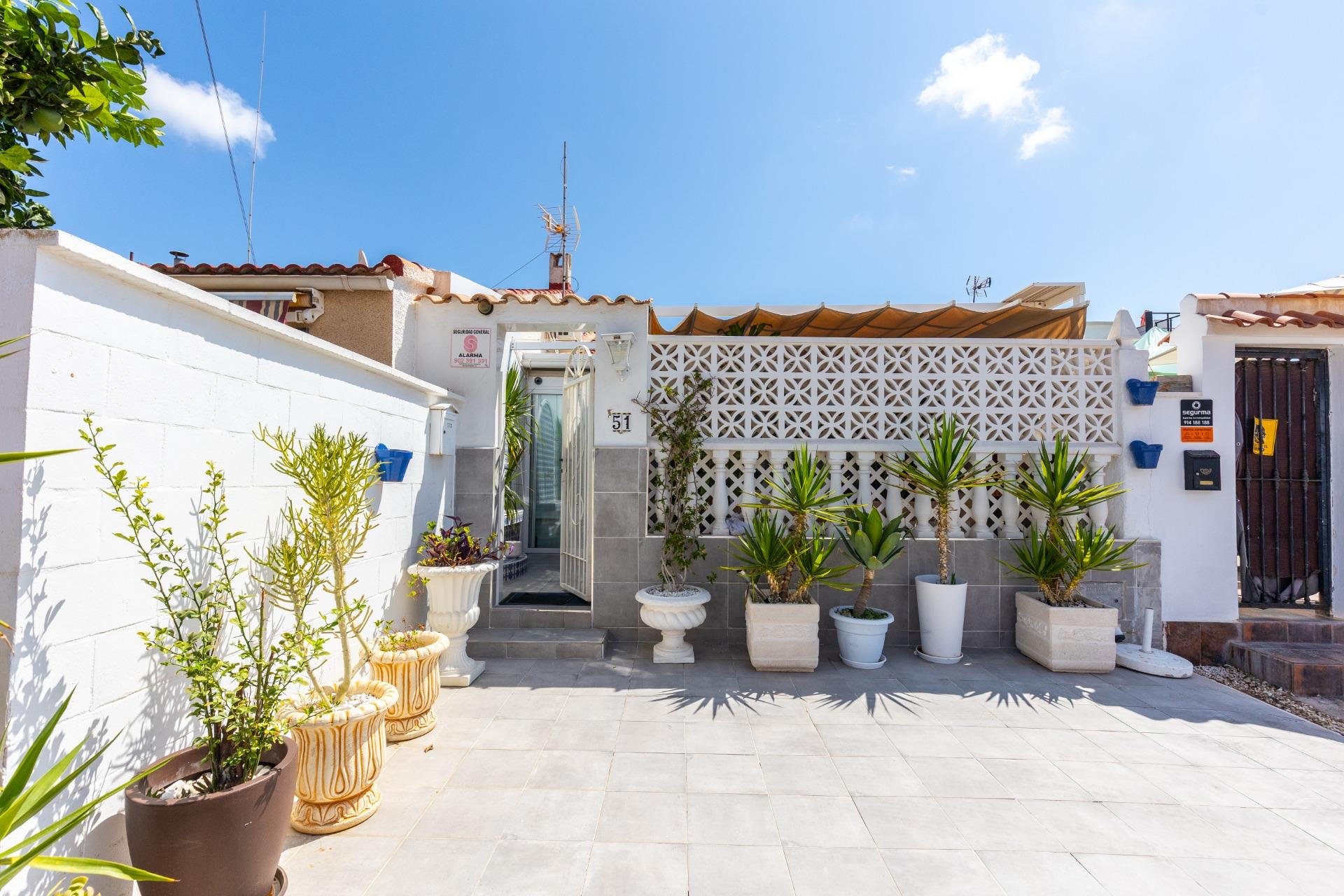 Reventa - Bungalow -
Torrevieja - Torretas -La Siesta - El Limonar