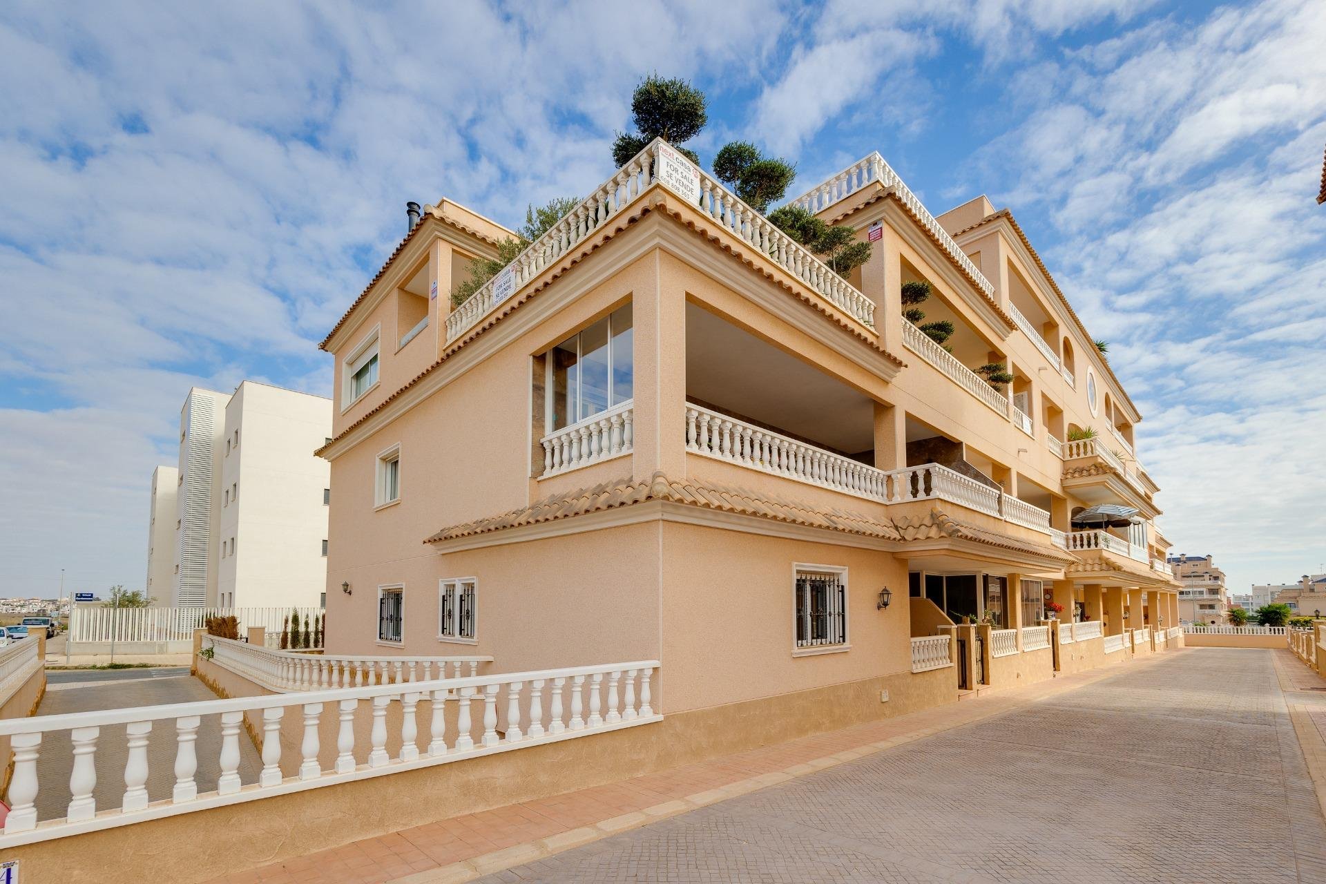 Reventa - Bungalows Planta Baja -
Orihuela Costa - Los Dolses