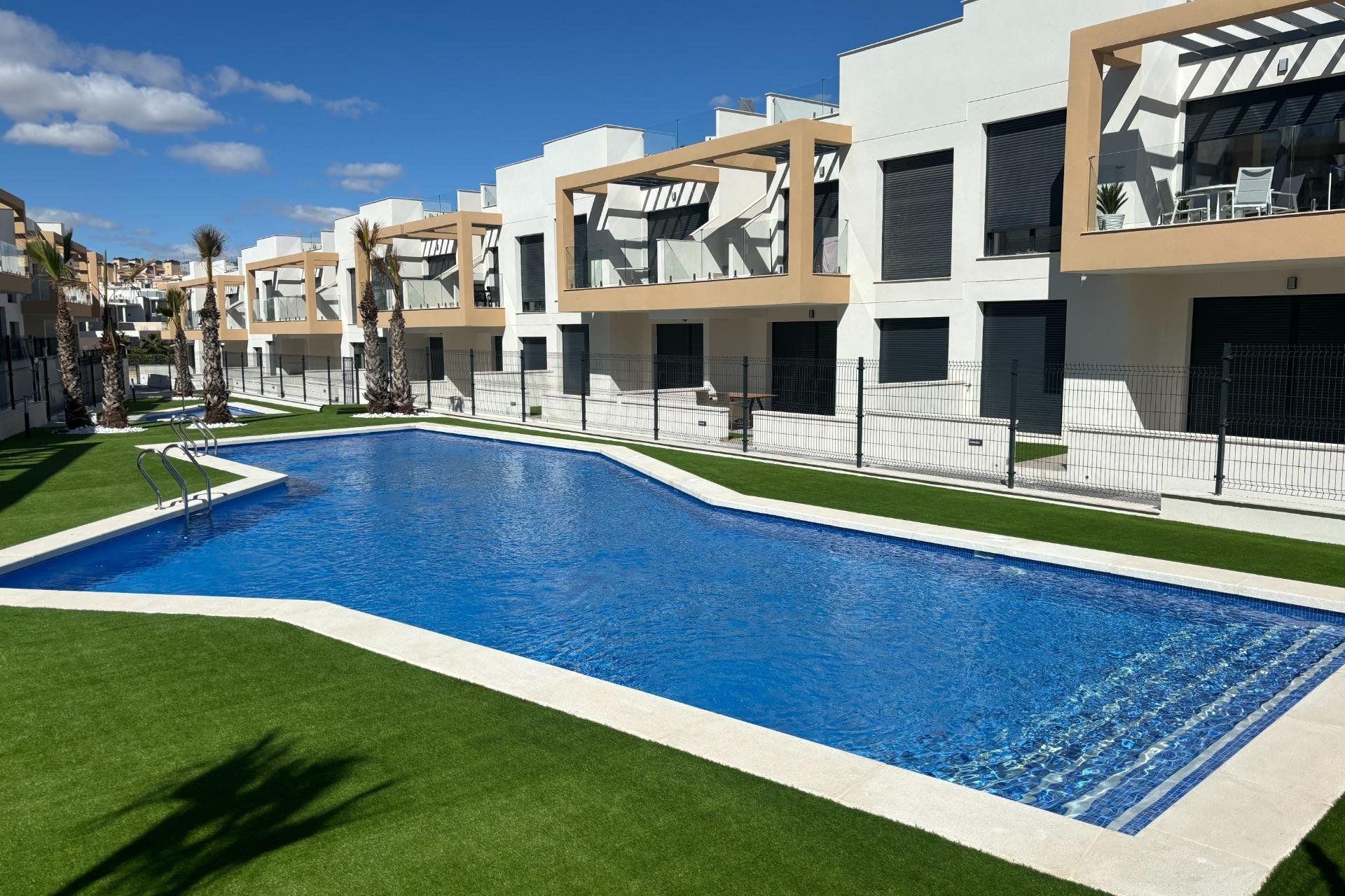 Reventa - Bungalows Planta Baja -
Orihuela Costa - PAU 26