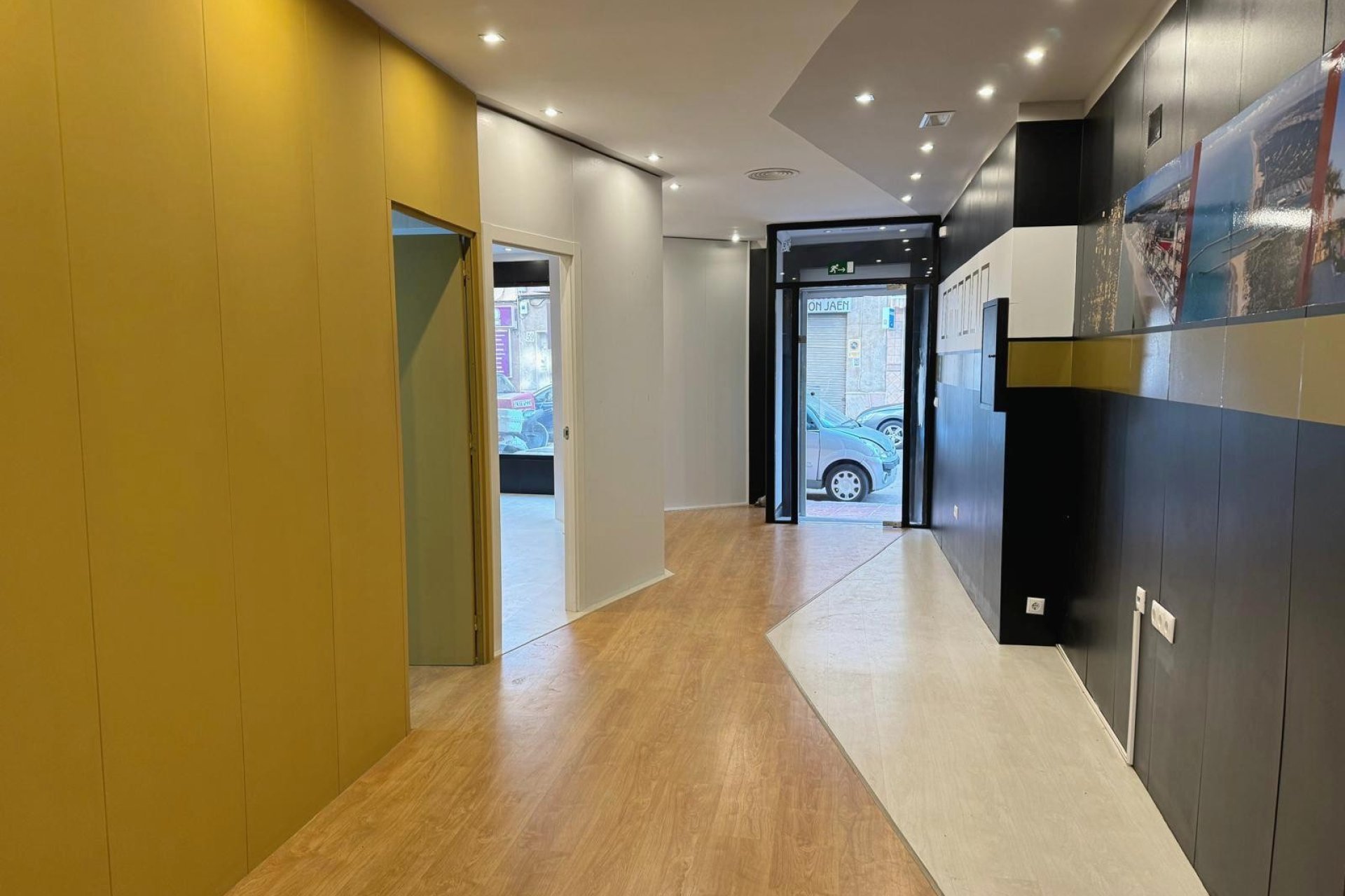 Reventa - Comercial -
Guardamar del Segura - Guardamar del Seguras*