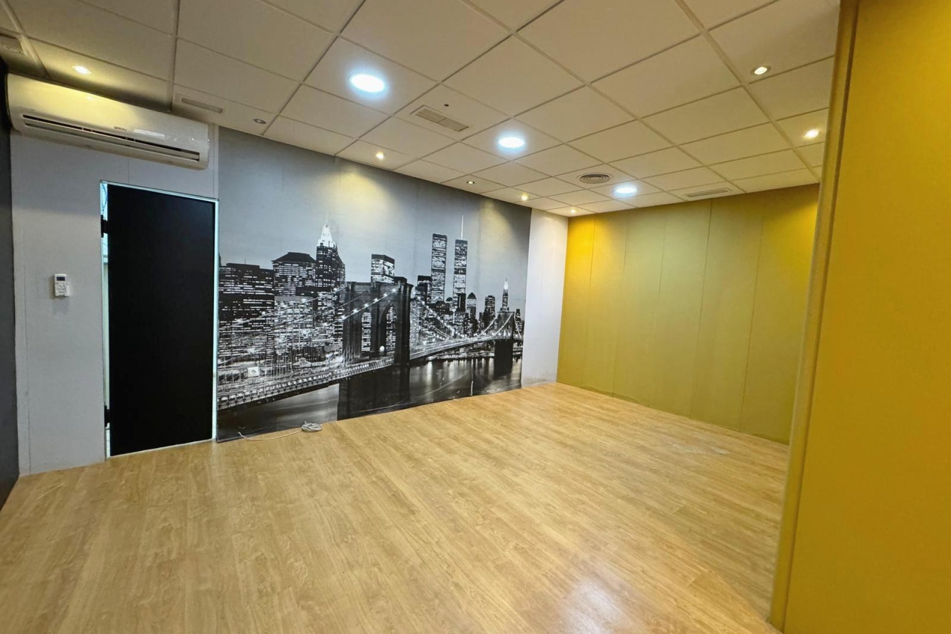 Reventa - Comercial -
Guardamar del Segura - Guardamar del Seguras*