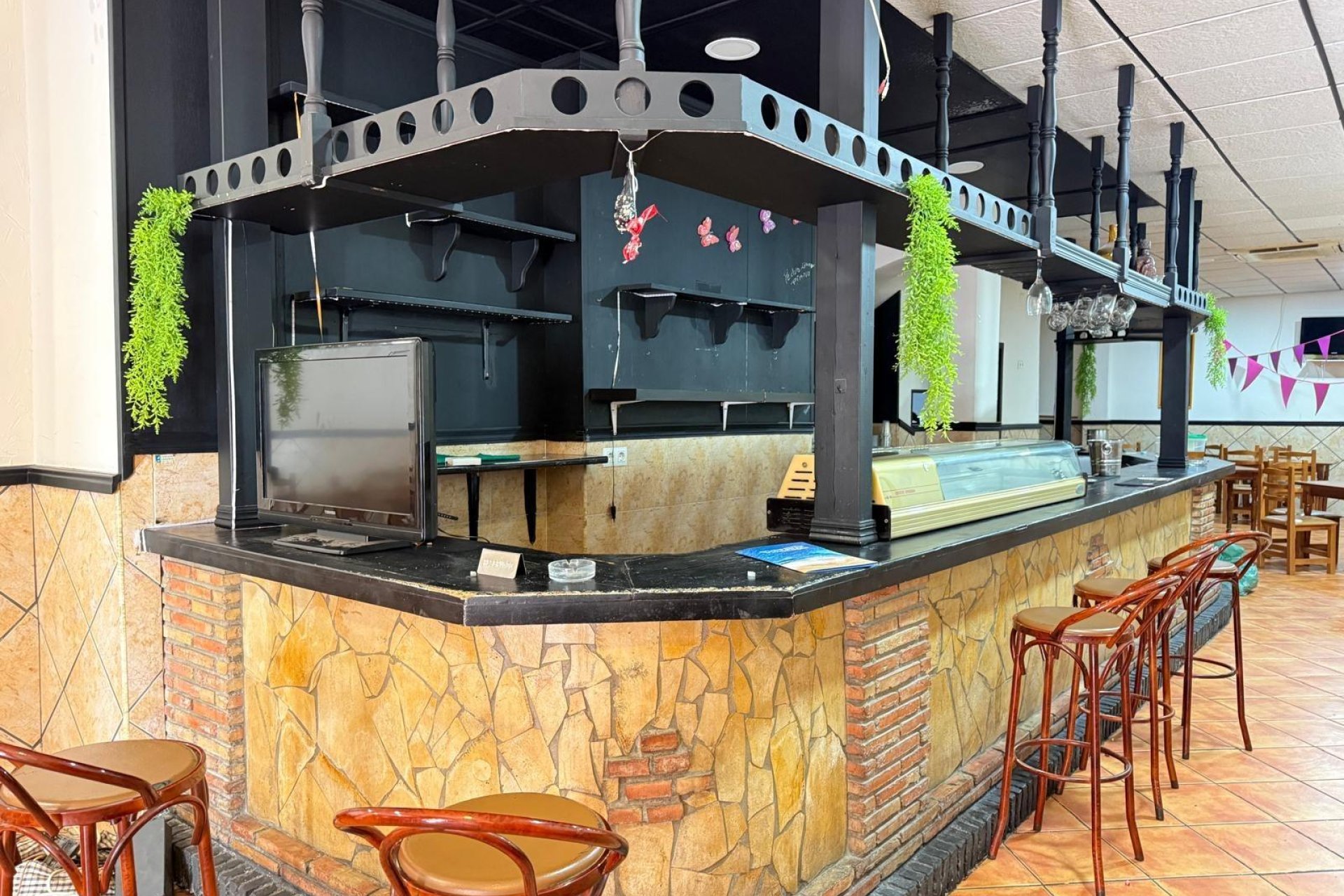 Reventa - Comercial -
Torrevieja - Estacion de autobuses