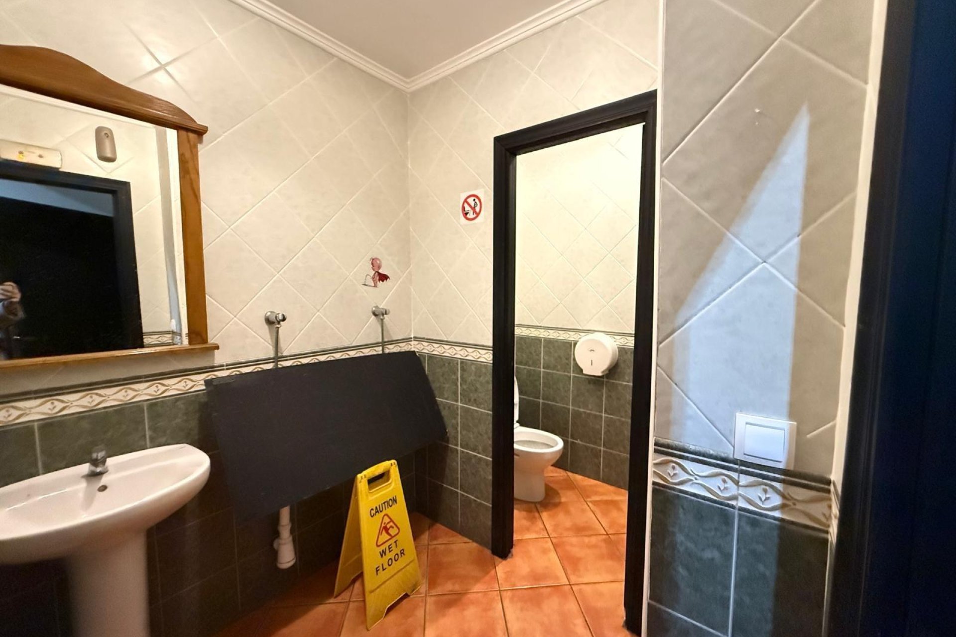 Reventa - Comercial -
Torrevieja - Estacion de autobuses