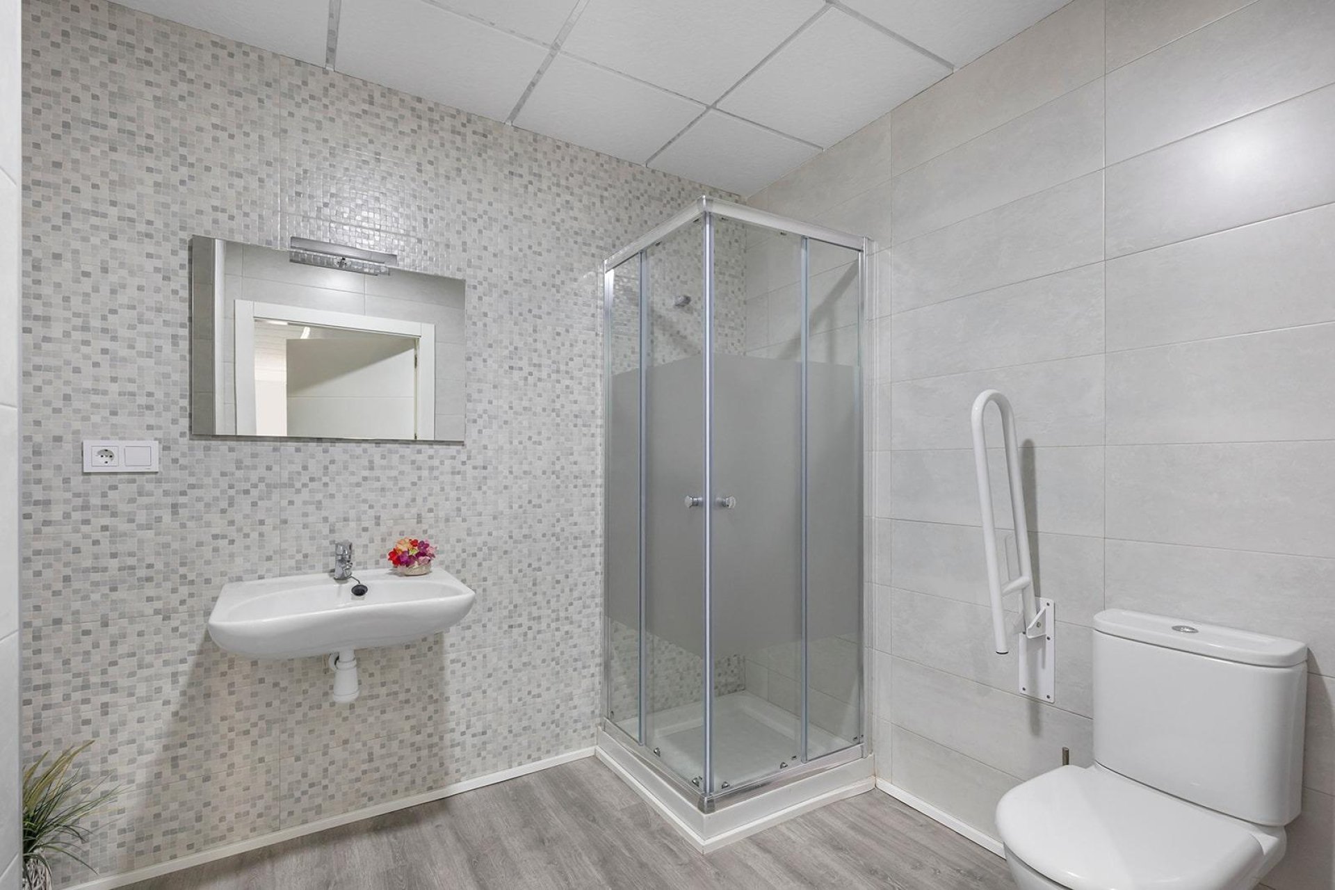 Reventa - Comercial -
Torrevieja - La Mata