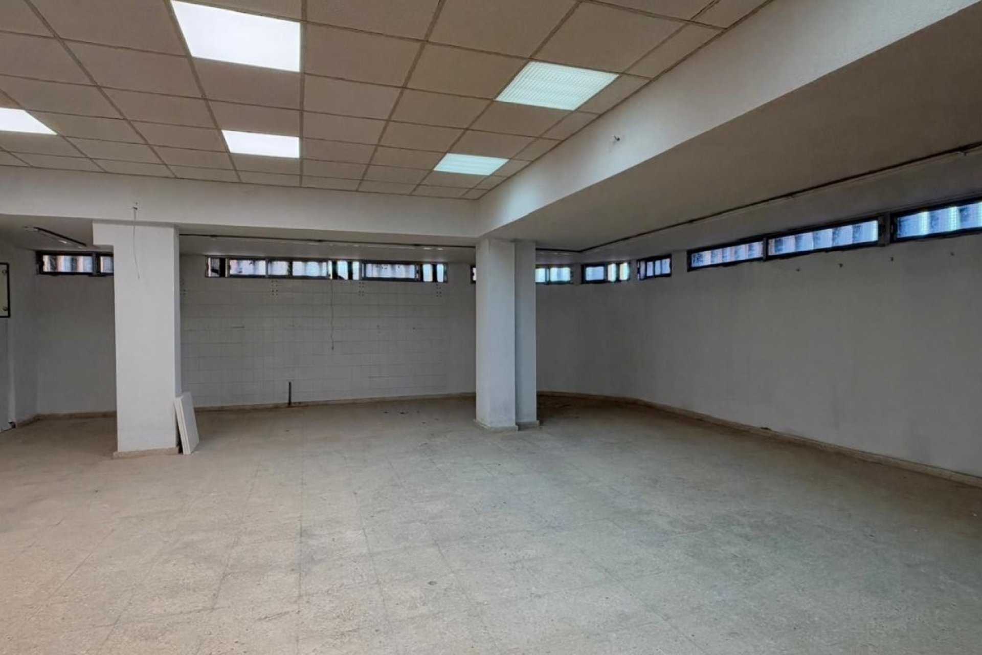 Reventa - Comercial -
Torrevieja - Torre La Mata