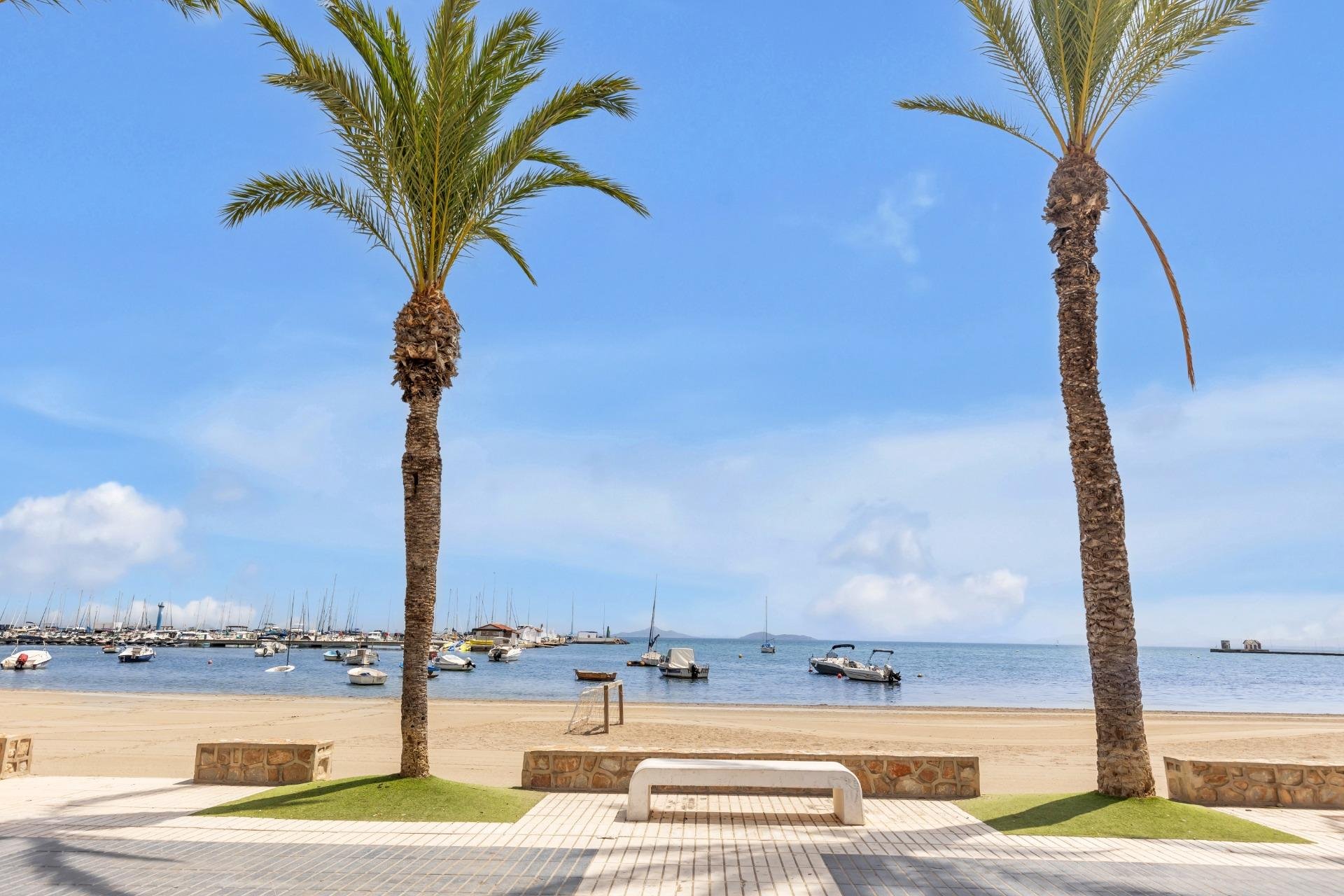 Reventa - Duplex -
Los Alcázares - Centro