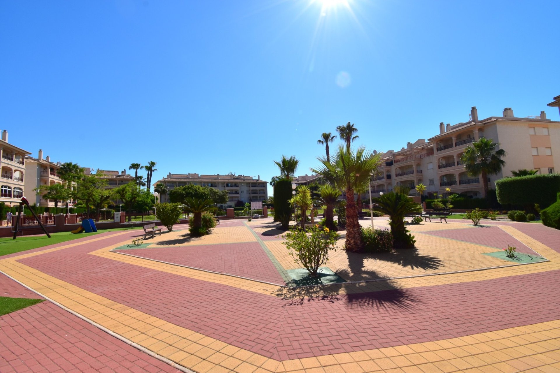 Reventa - Duplex -
Orihuela Costa - Playa Flamenca