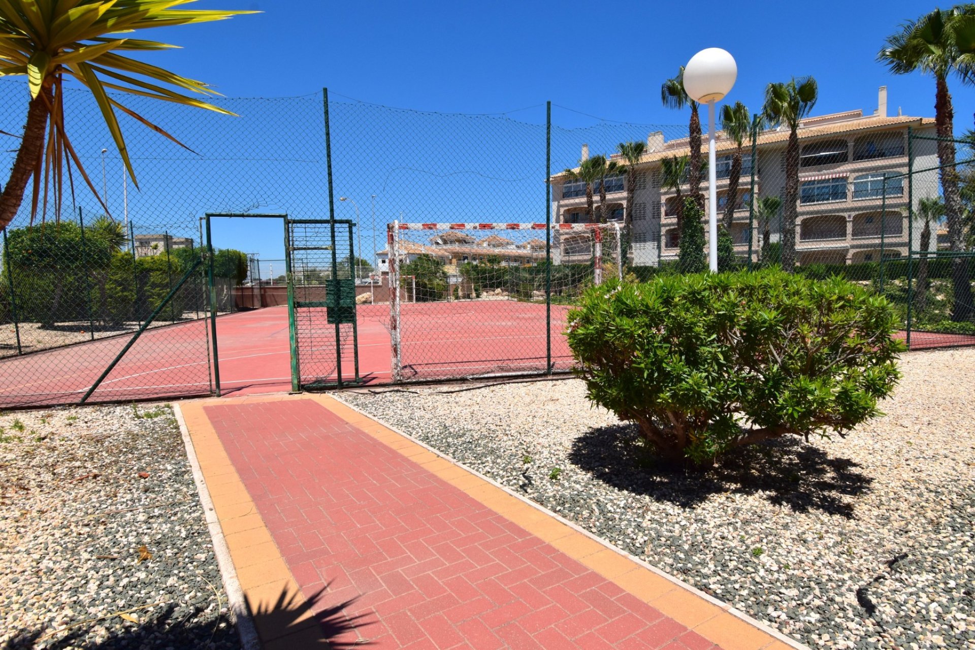 Reventa - Duplex -
Orihuela Costa - Playa Flamenca