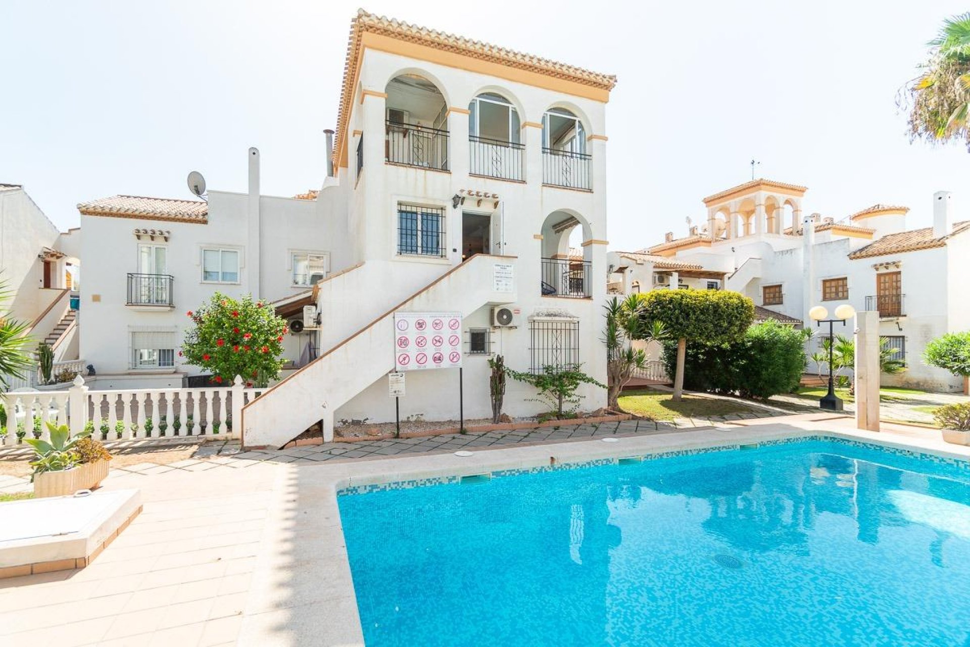 Reventa - Duplex -
Orihuela Costa - Playa Flamenca