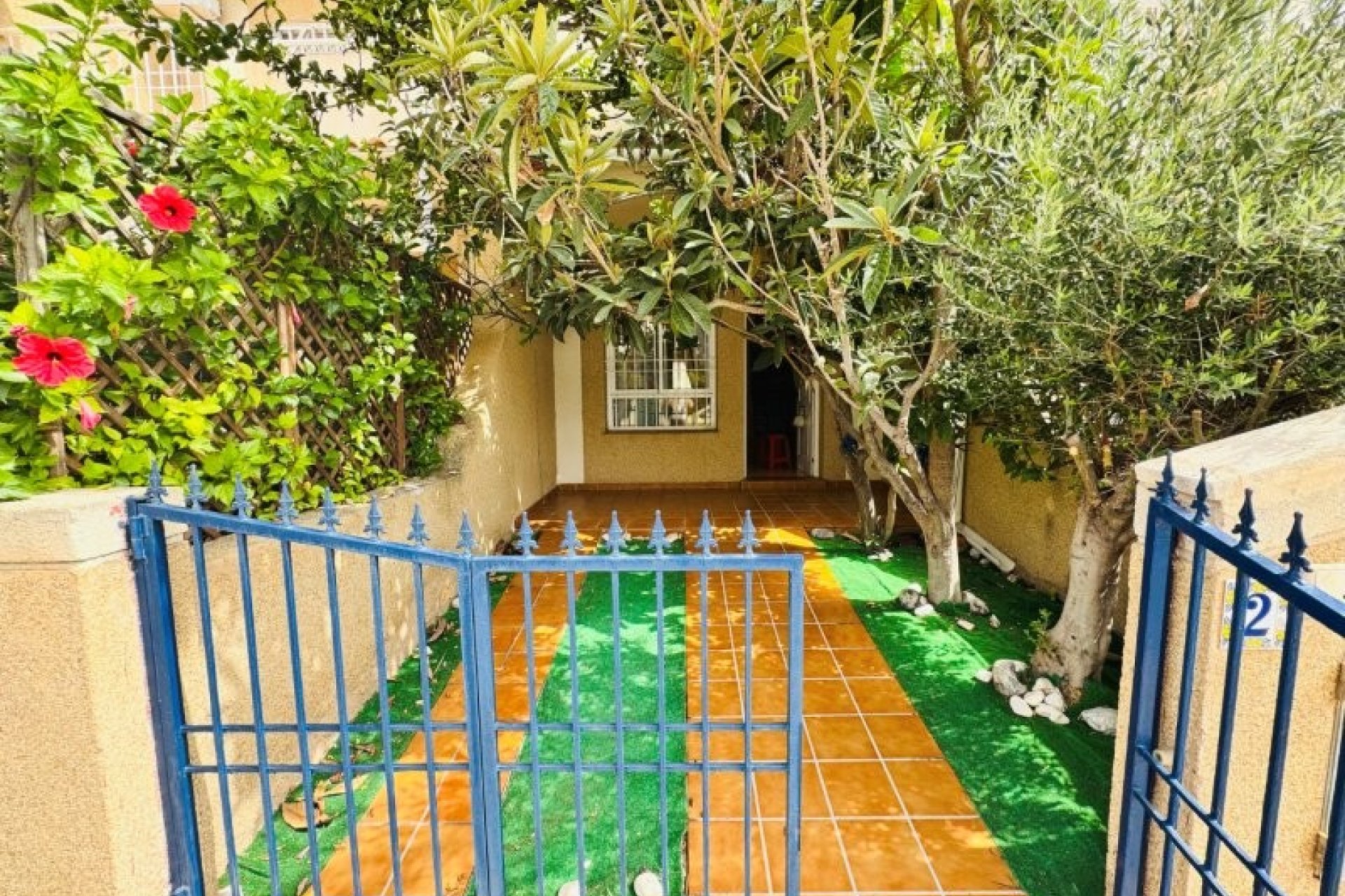 Reventa - Duplex -
Torrevieja - Aguas Nuevas