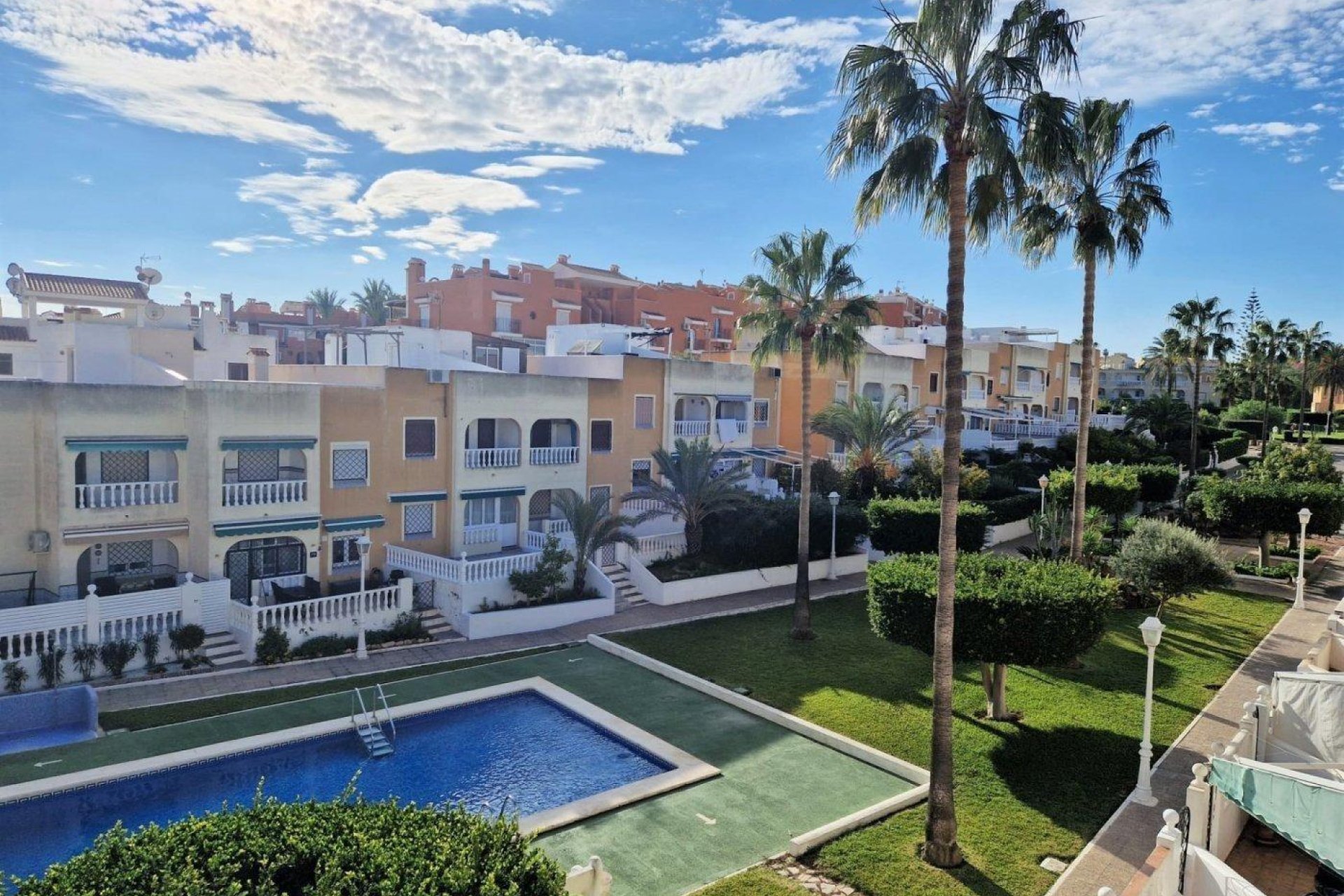 Reventa - Duplex -
Torrevieja - La Mata