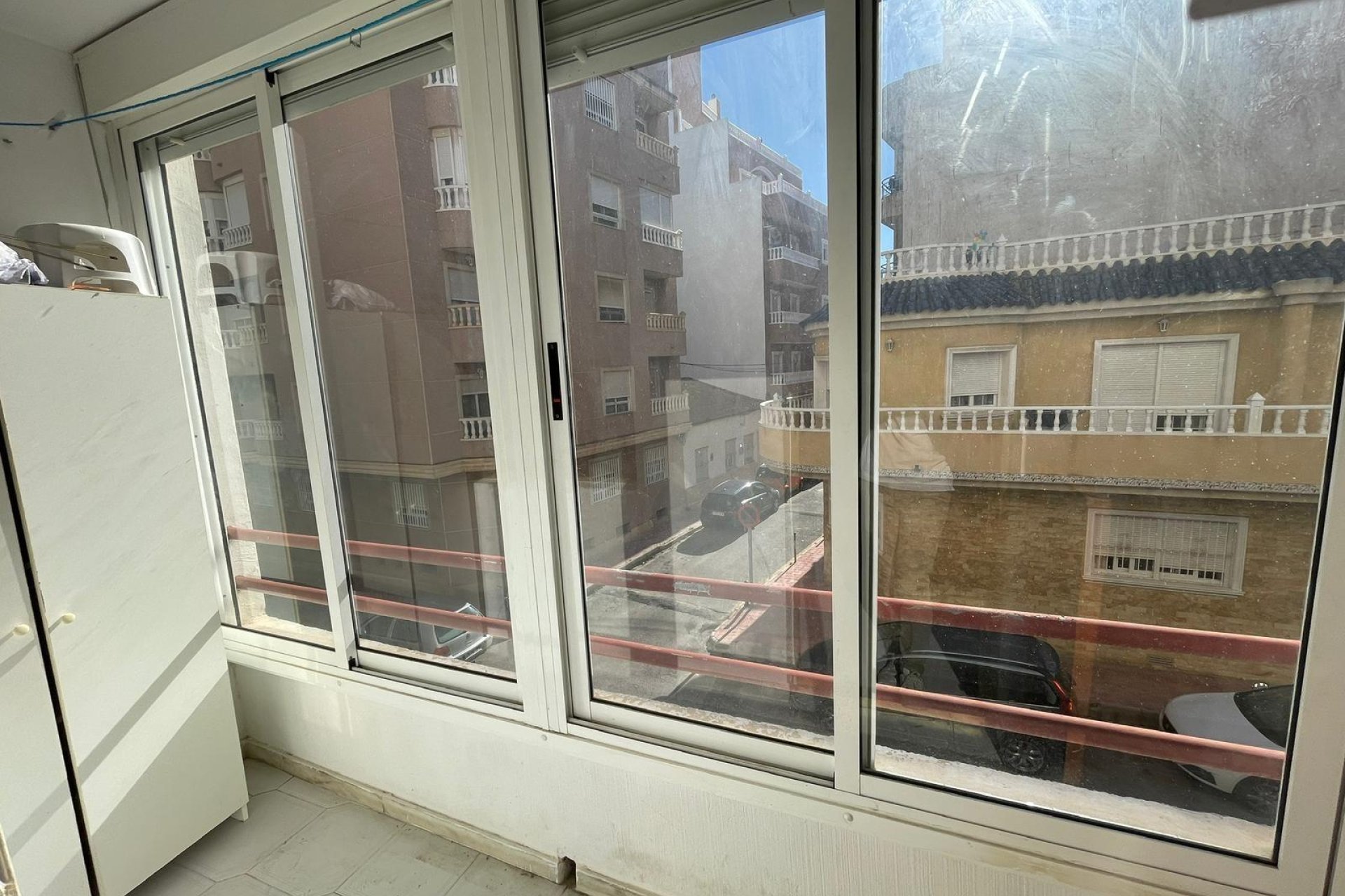 Reventa - Estudio -
Torrevieja - Centro