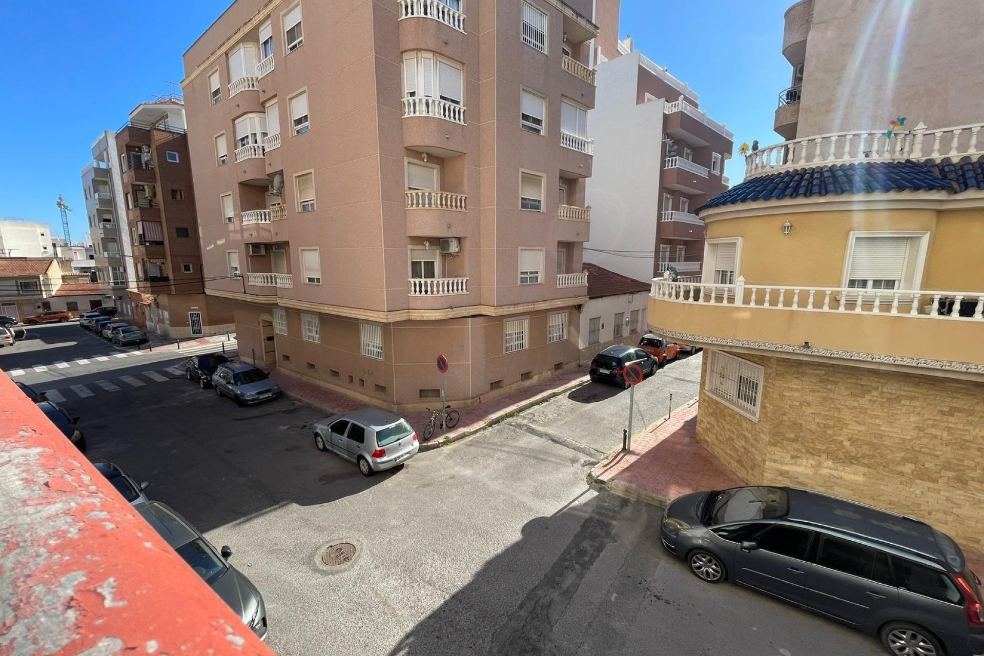 Reventa - Estudio -
Torrevieja - Centro