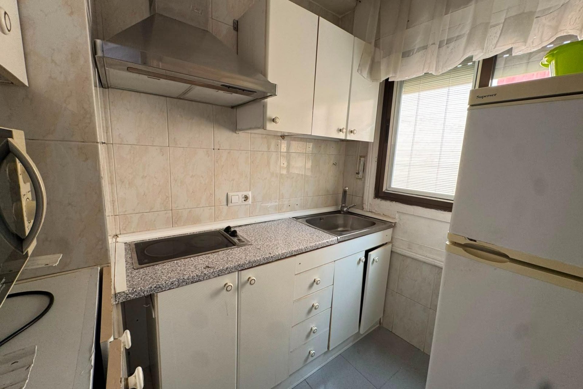 Reventa - Estudio -
Torrevieja - Centro