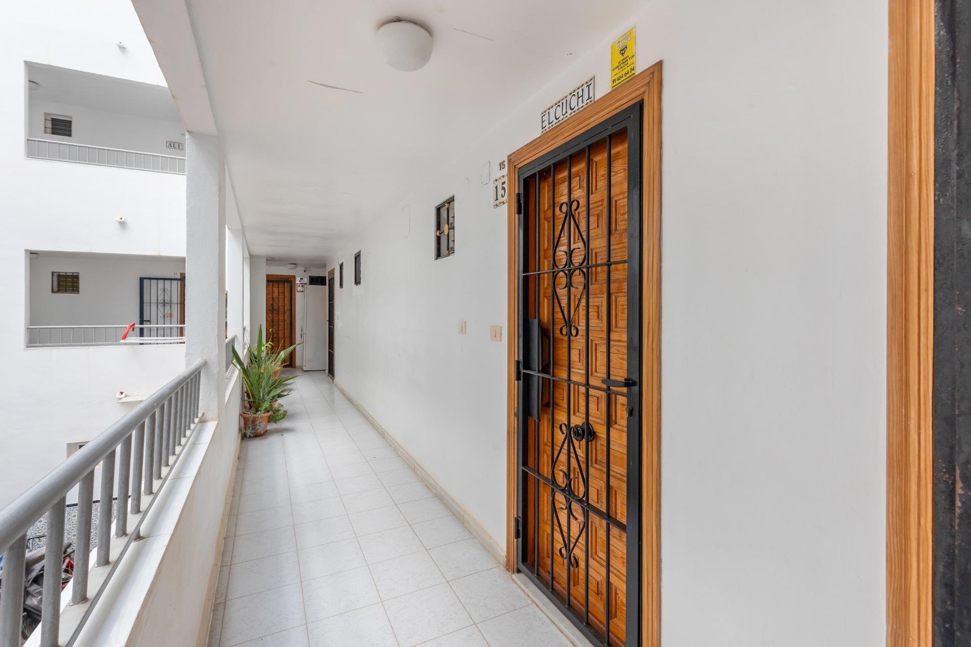 Reventa - Estudio -
Torrevieja - Torreblanca