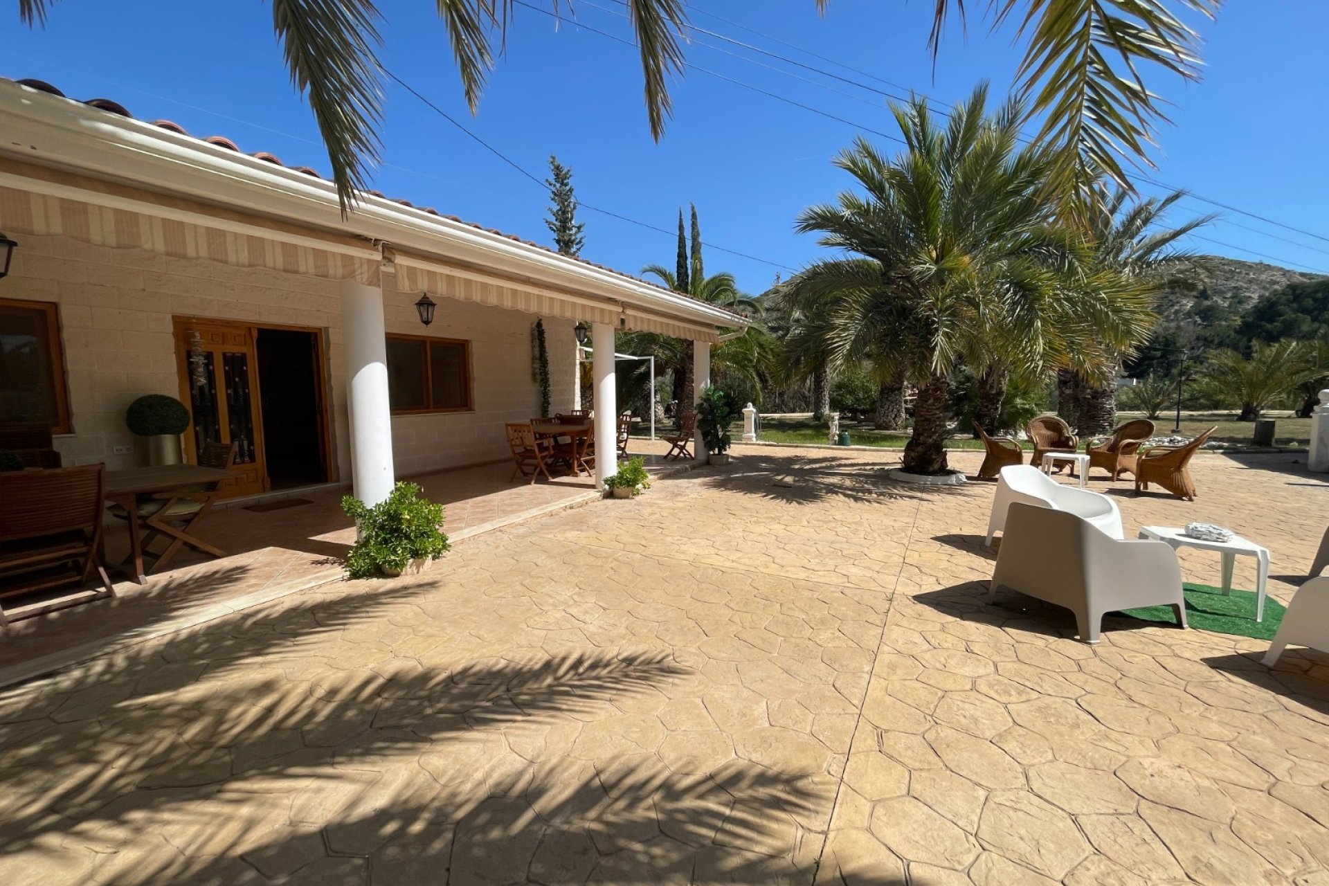 Reventa - Finca -
Elda - Elda - Country